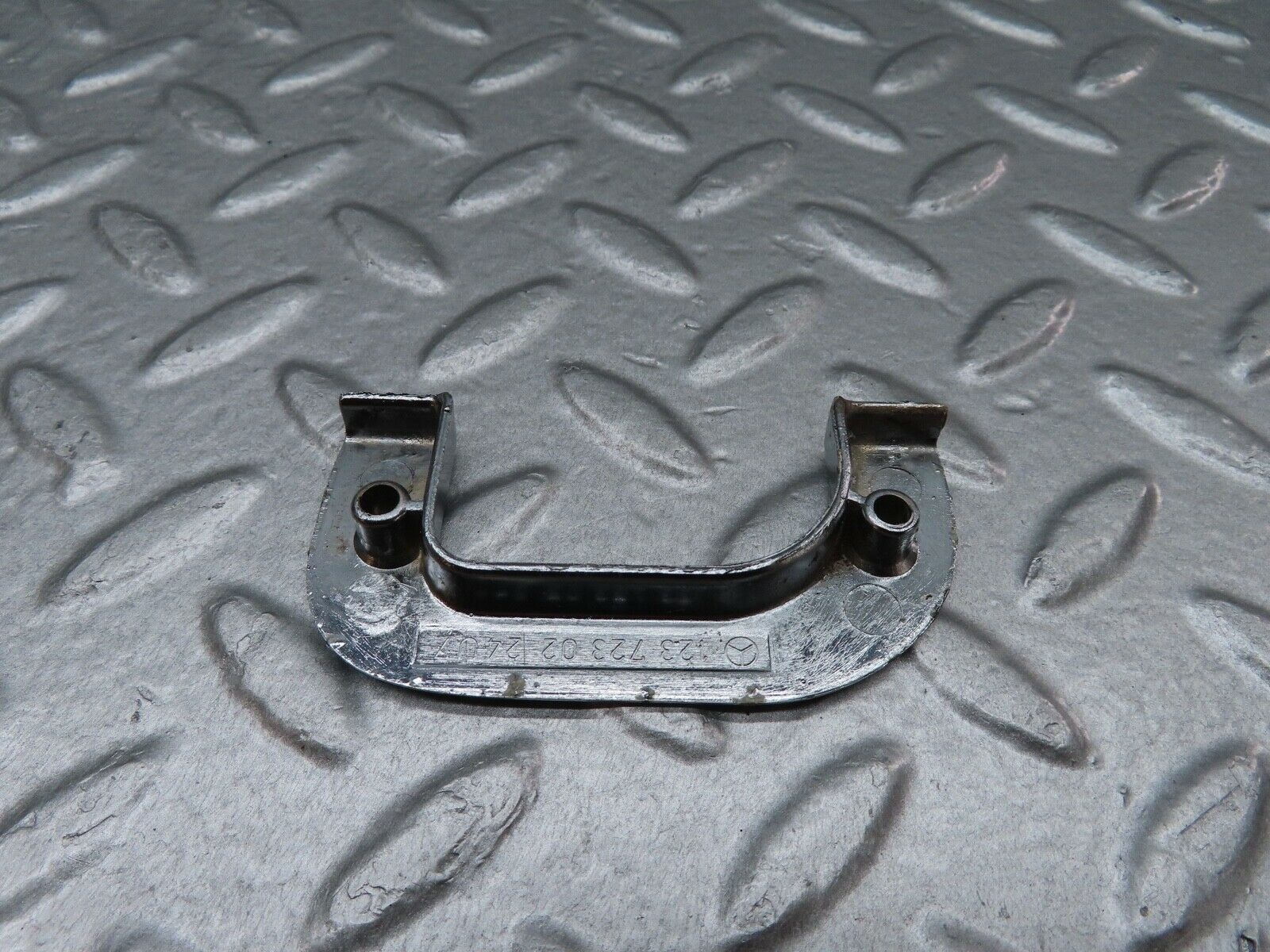 17953 Mercedes-Benz W123 200 Right Interior Chrome Door Latch Trim 1237230224