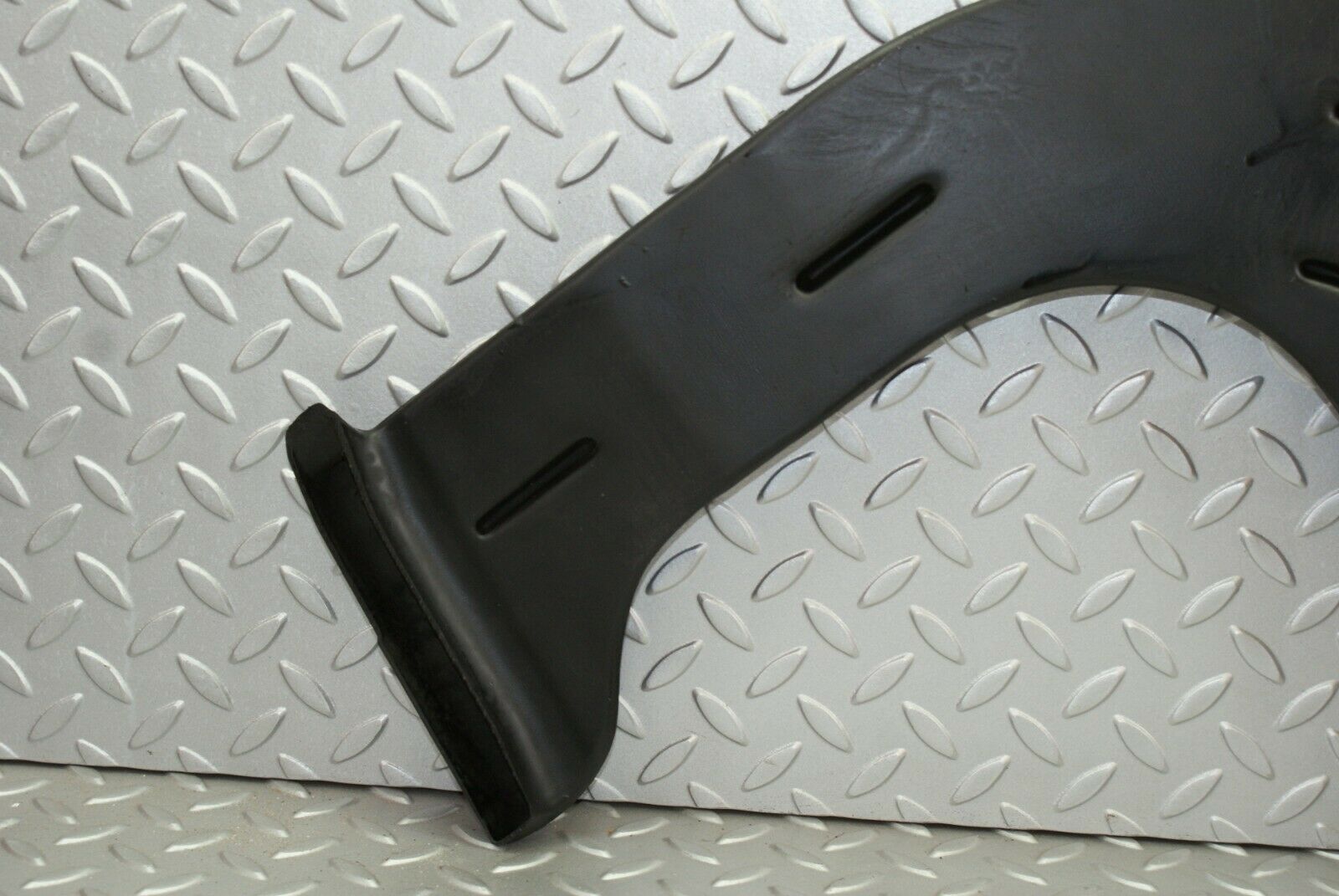 2710 Mercedes-Benz W116 350SE Air Duct Pipe 1168311446