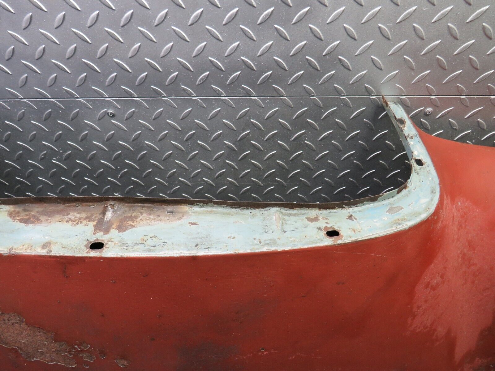 35947 Mercedes-Benz W108 Bonnet