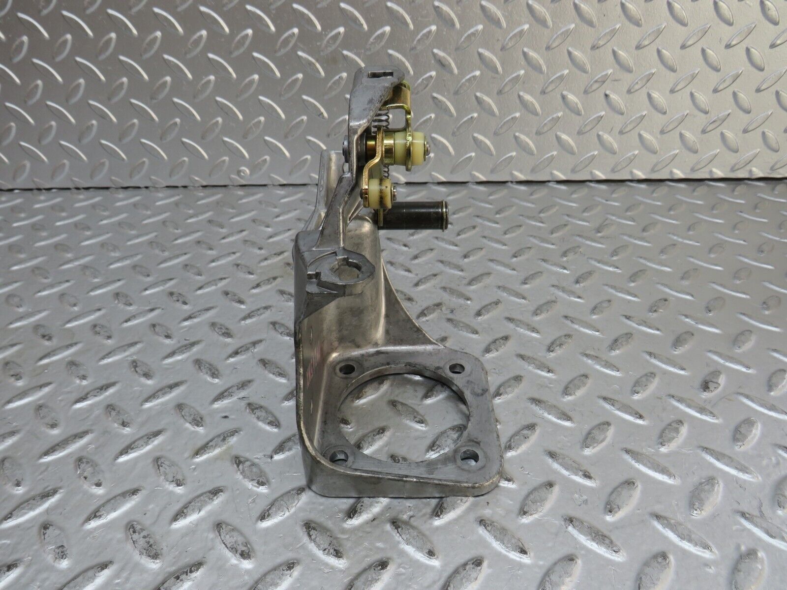 27708 Mercedes-Benz S124 300TE Wagon Brake Pedal Bracket 1242900919