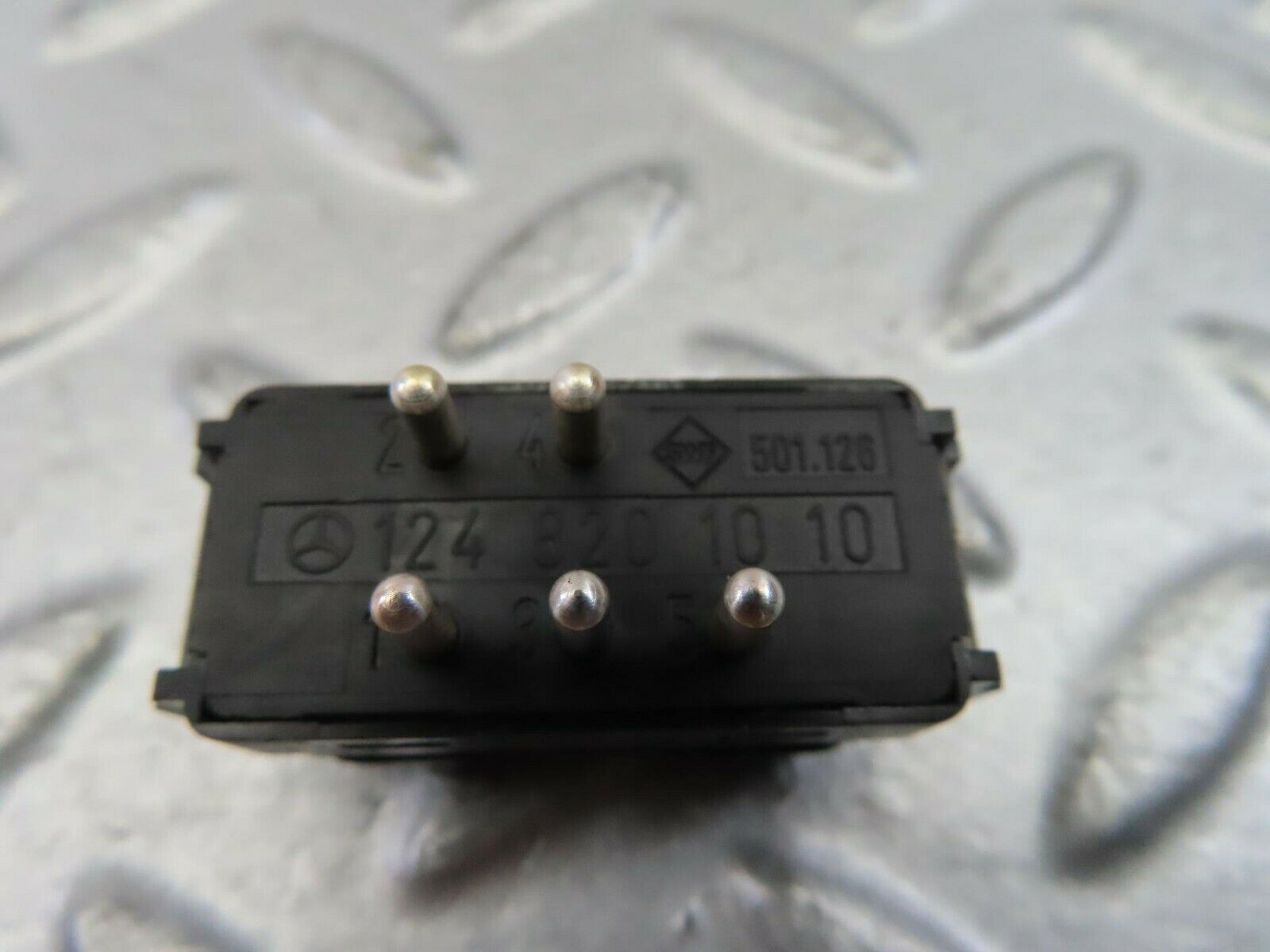 9251 Mercedes-Benz C124 300CE Coupe Rear Heated Window Switch 1248201010