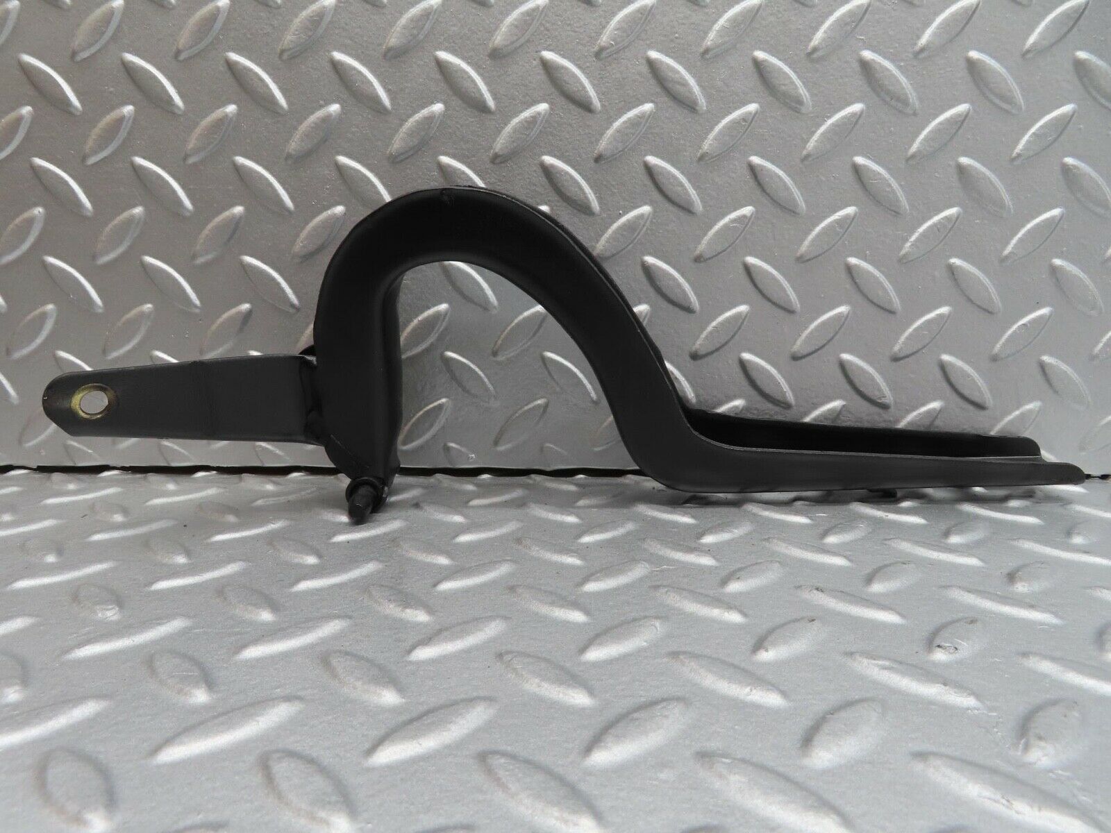 15992 Mercedes-Benz W123 280E Trunk Hinge Right Side 1237500287