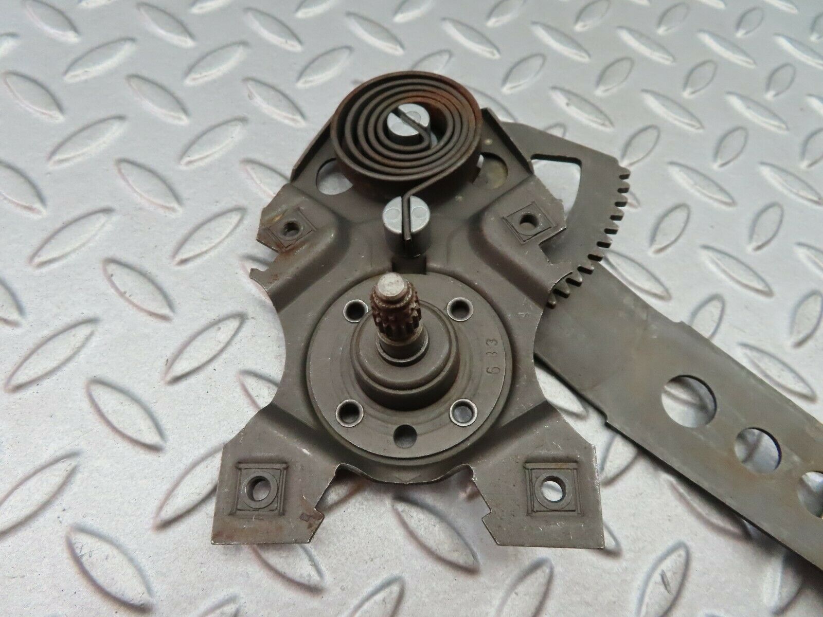 5873 Mercedes-Benz W123 200 Rear Left Manual Window Regulator