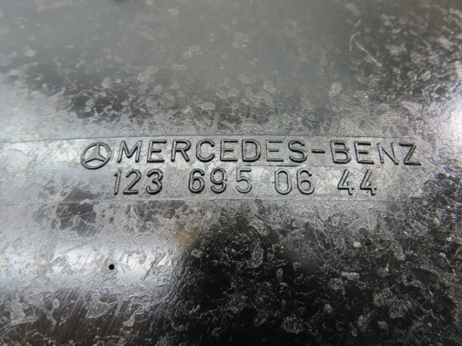 16813 Mercedes-Benz C123 280CE Coupe C Pillar Cover Right Side Blue 1236950644