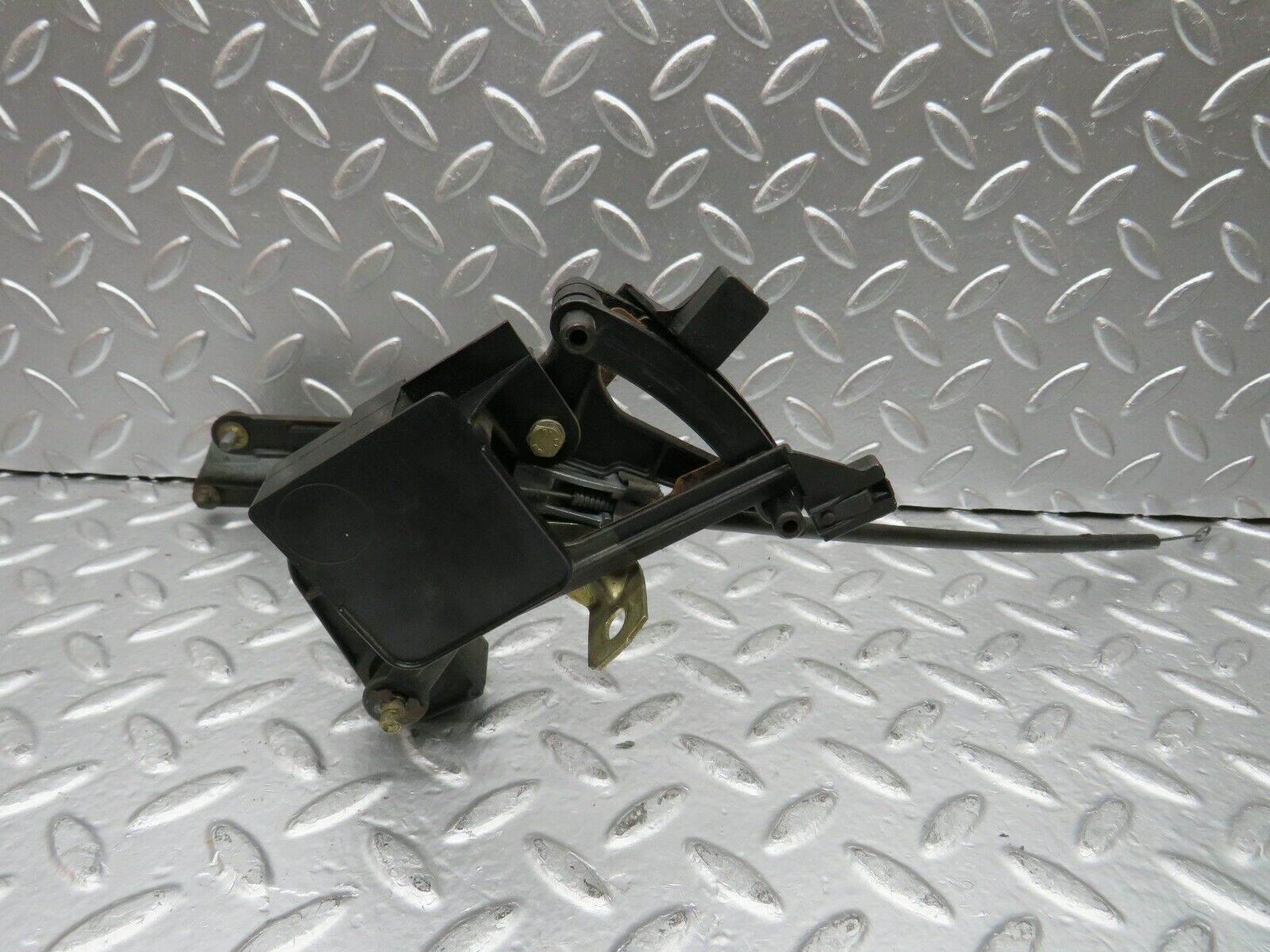 22711 Mercedes-Benz C107 450SLC Coupe Heater Control