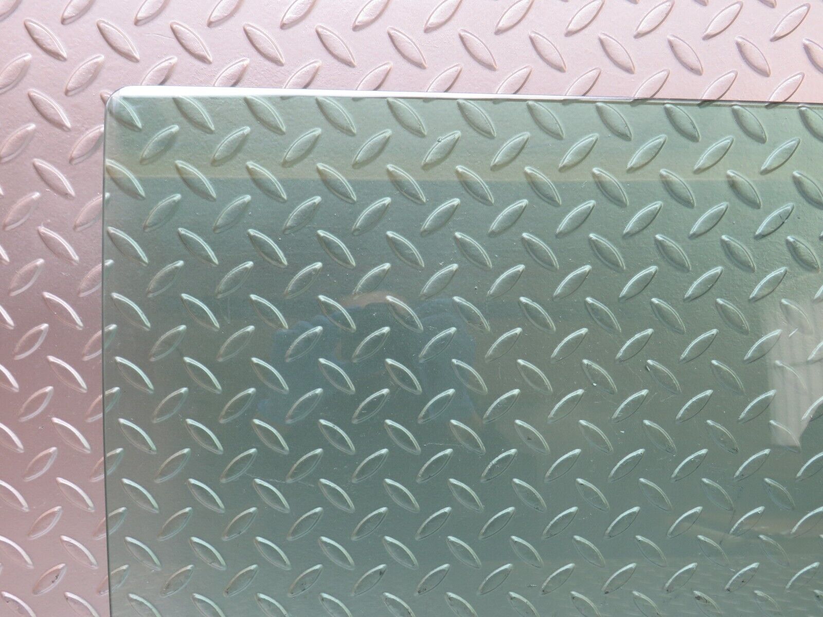 27635 Mercedes-Benz S124 300TE Wagon Rear Right Door Window Glass