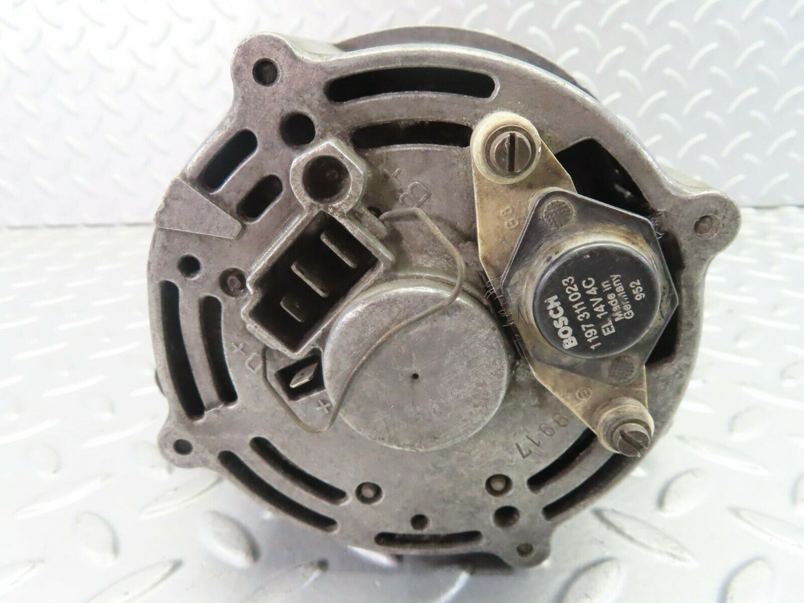 7553 Mercedes-Benz Alternator Bosch 1197311023