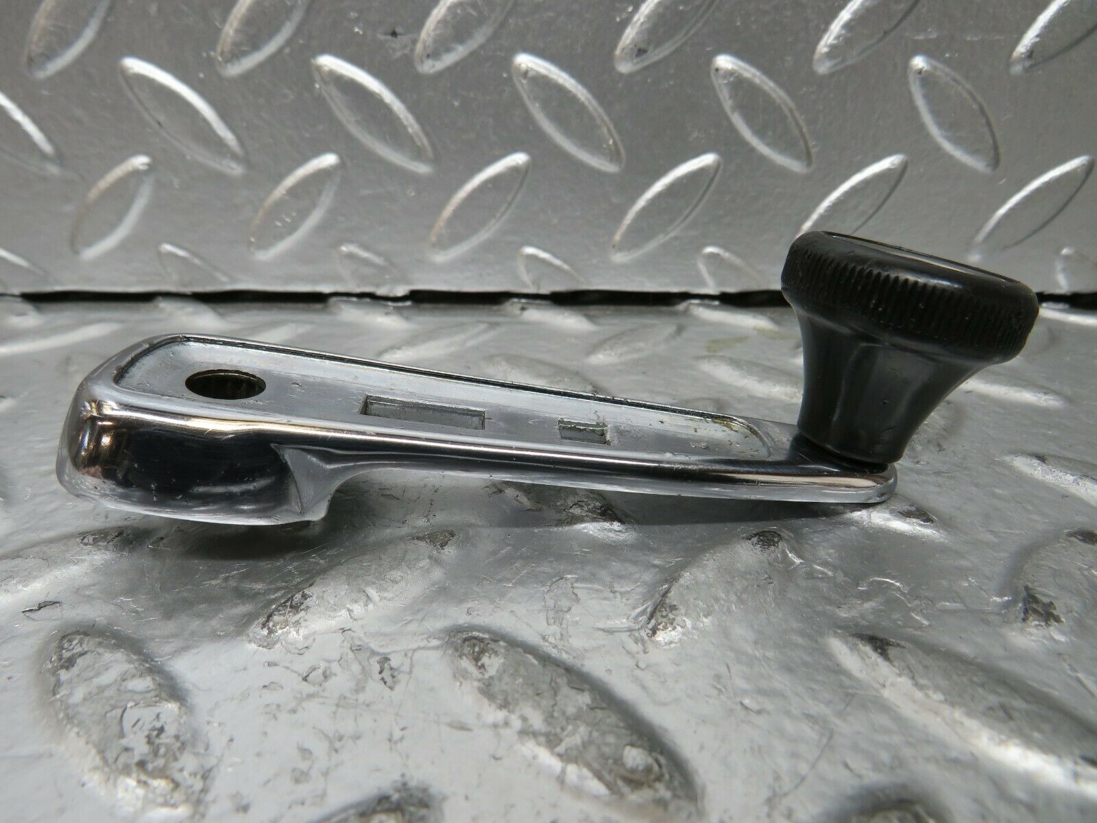 23467 Mercedes-Benz W114 280E Window Lifter Crank Handle