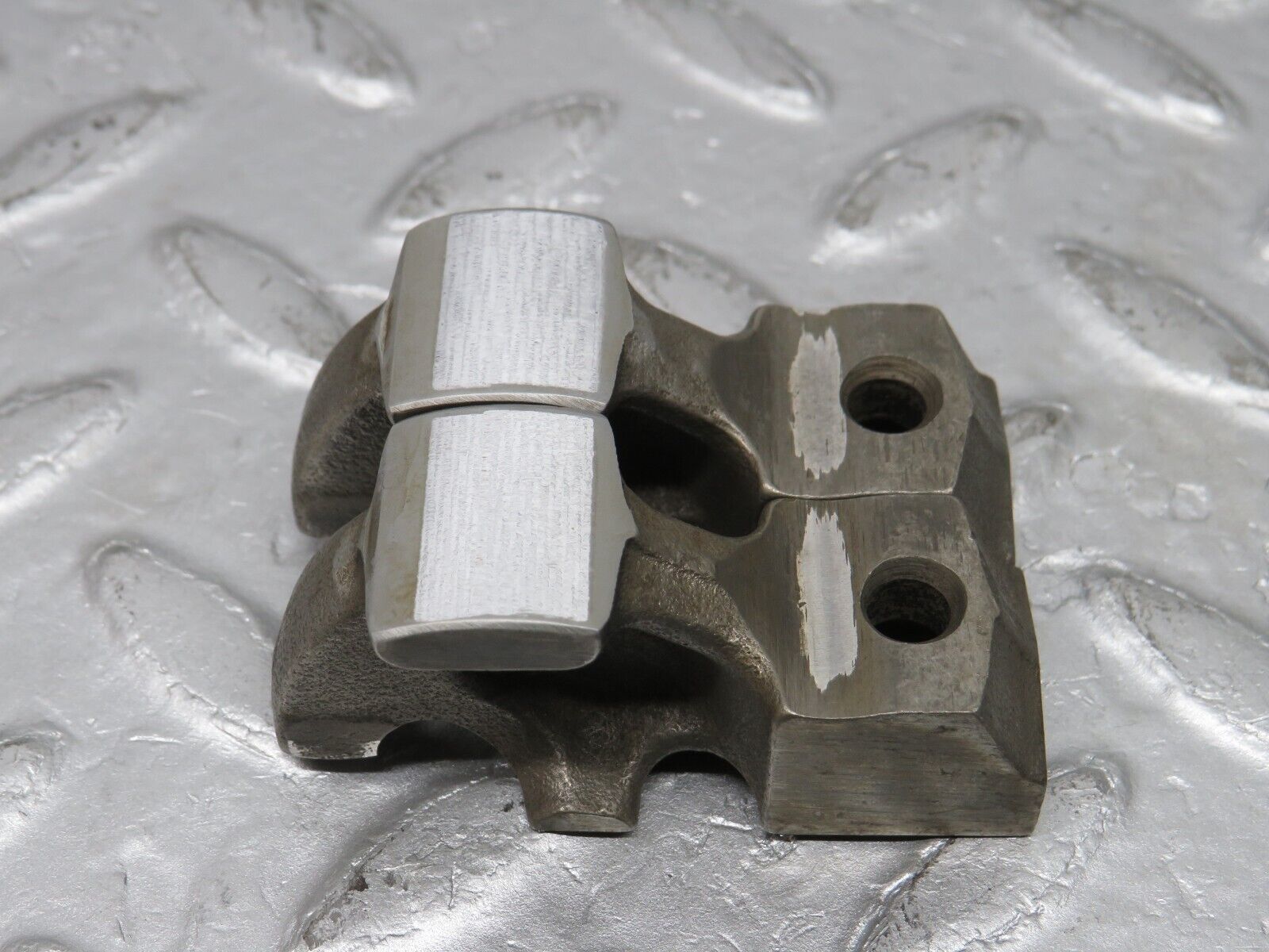 37618 Mercedes-Benz W109 300SEL Valve Rocker Arm With Spring & Tappet