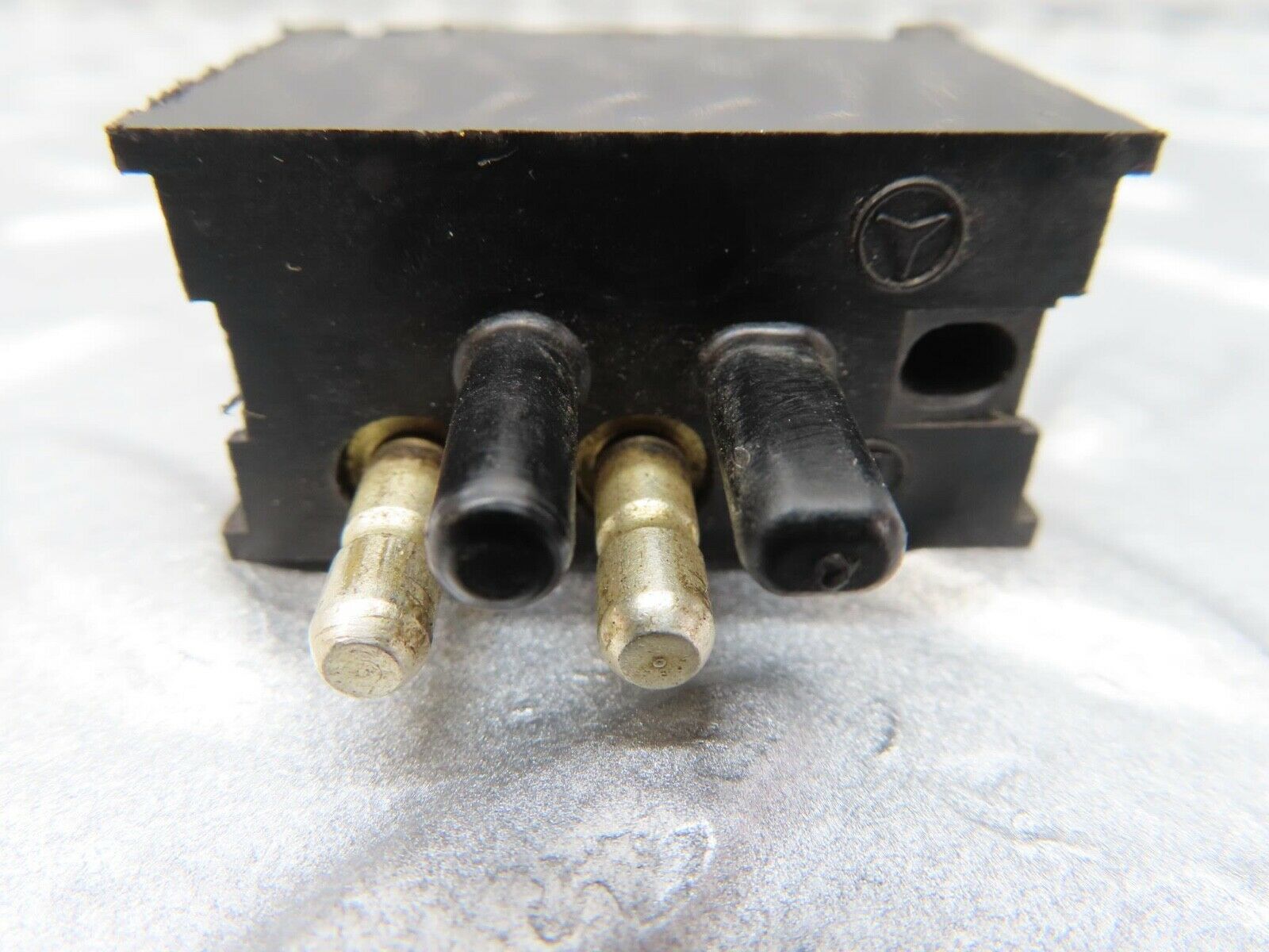 13962 Mercedes-Benz C107 280SLC Rear Dome Light Switch