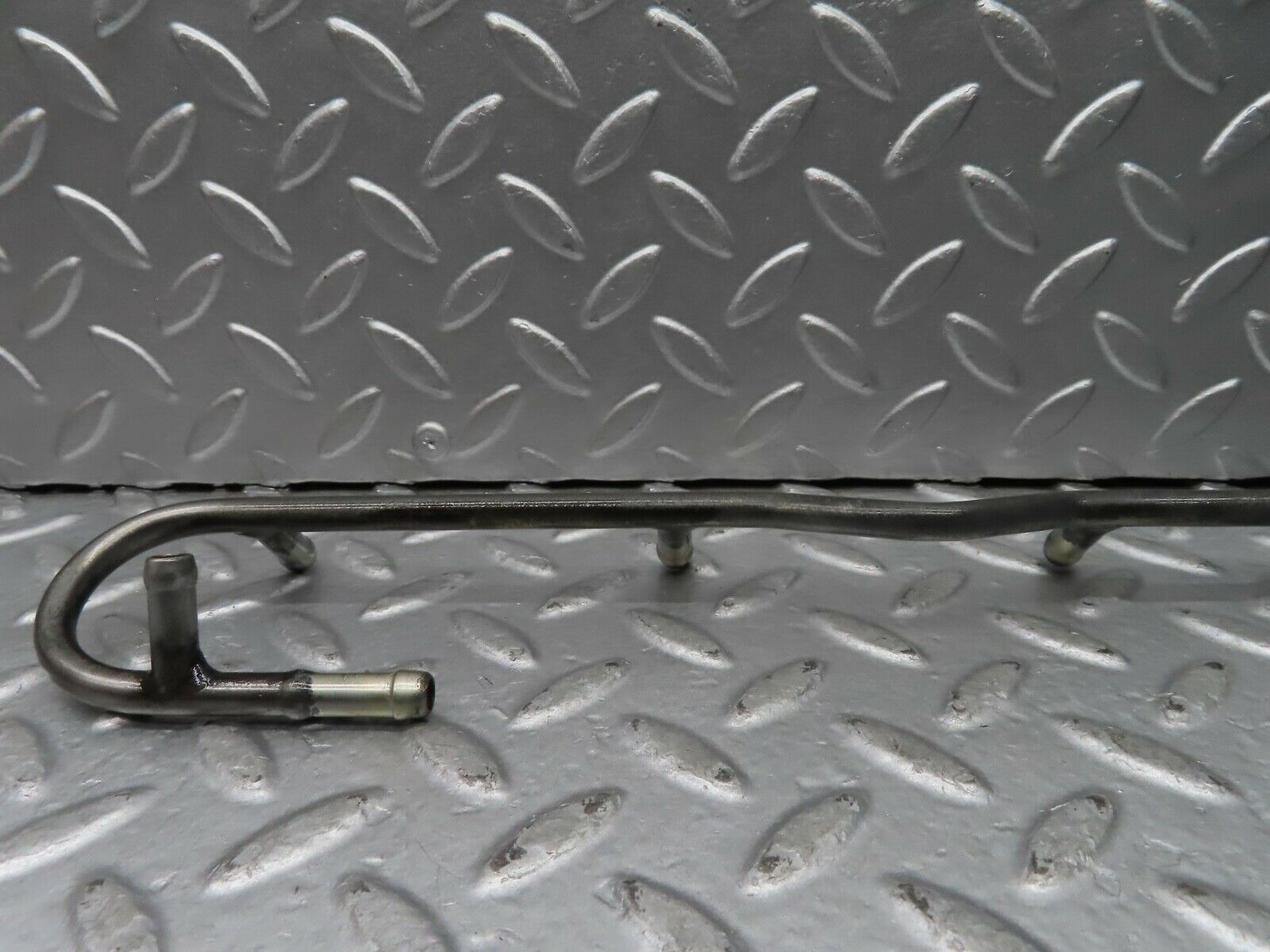 20392 Mercedes-Benz W114 280CE Coupe Fuel Injector Pipe