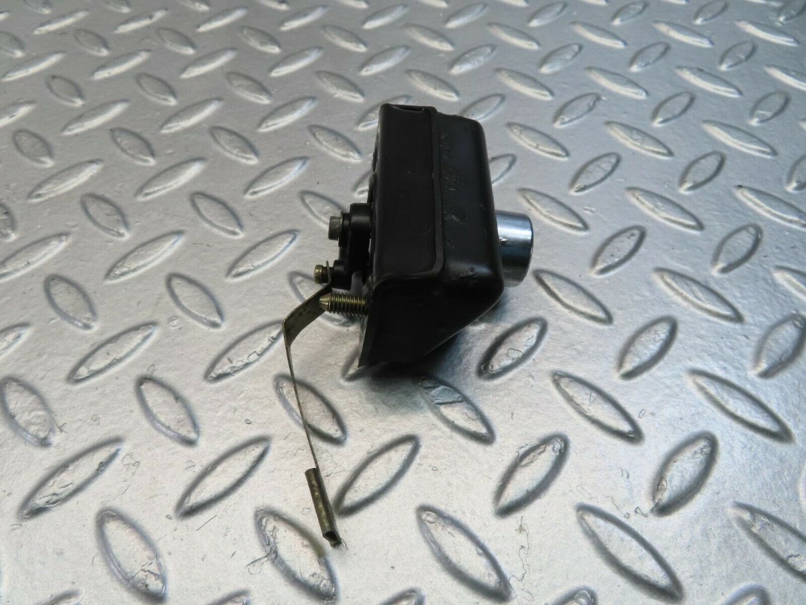 11414 Mercedes-Benz C123 230CE Coupe Trunk Lock No Key 1237580096