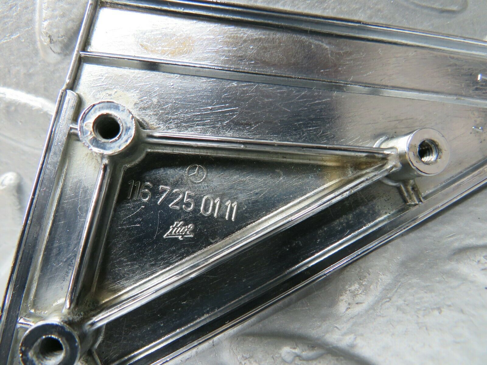 23423 Mercedes-Benz W116 350SE Mirror Triangle Cover Right Side 1167250111