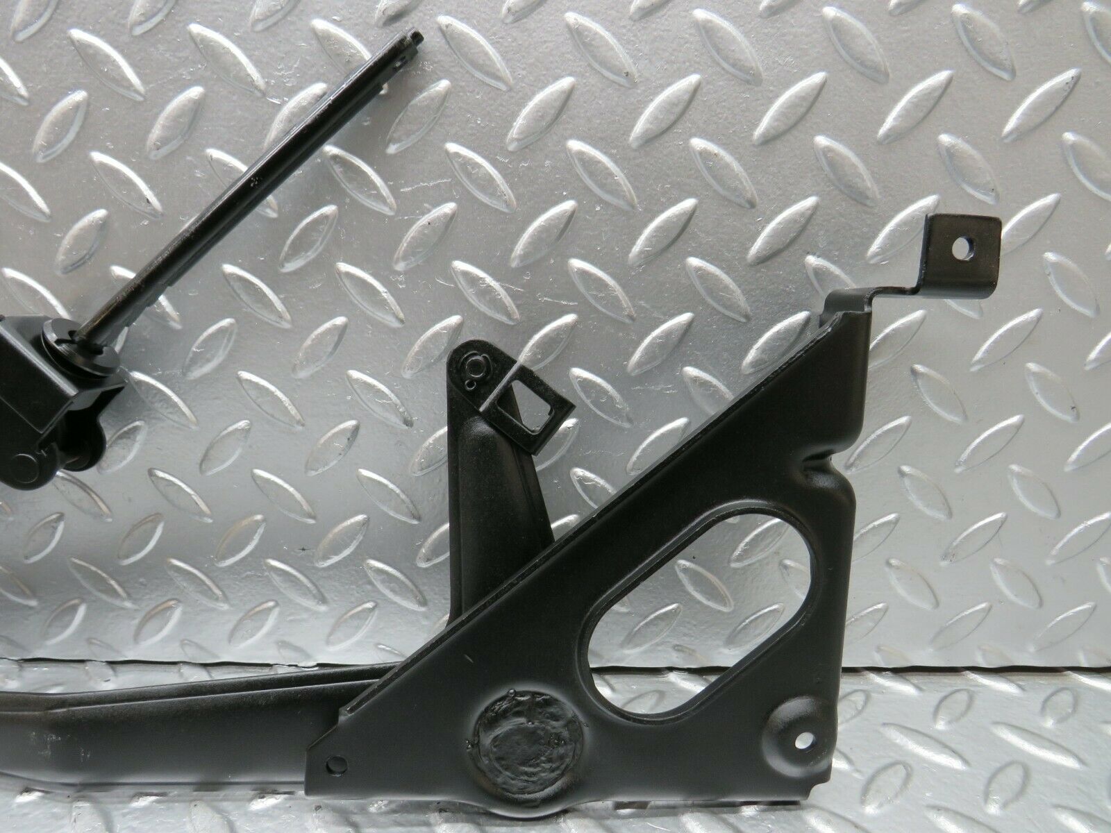 23061 Mercedes-Benz C123 230CE Coupe Handbrake Regulator