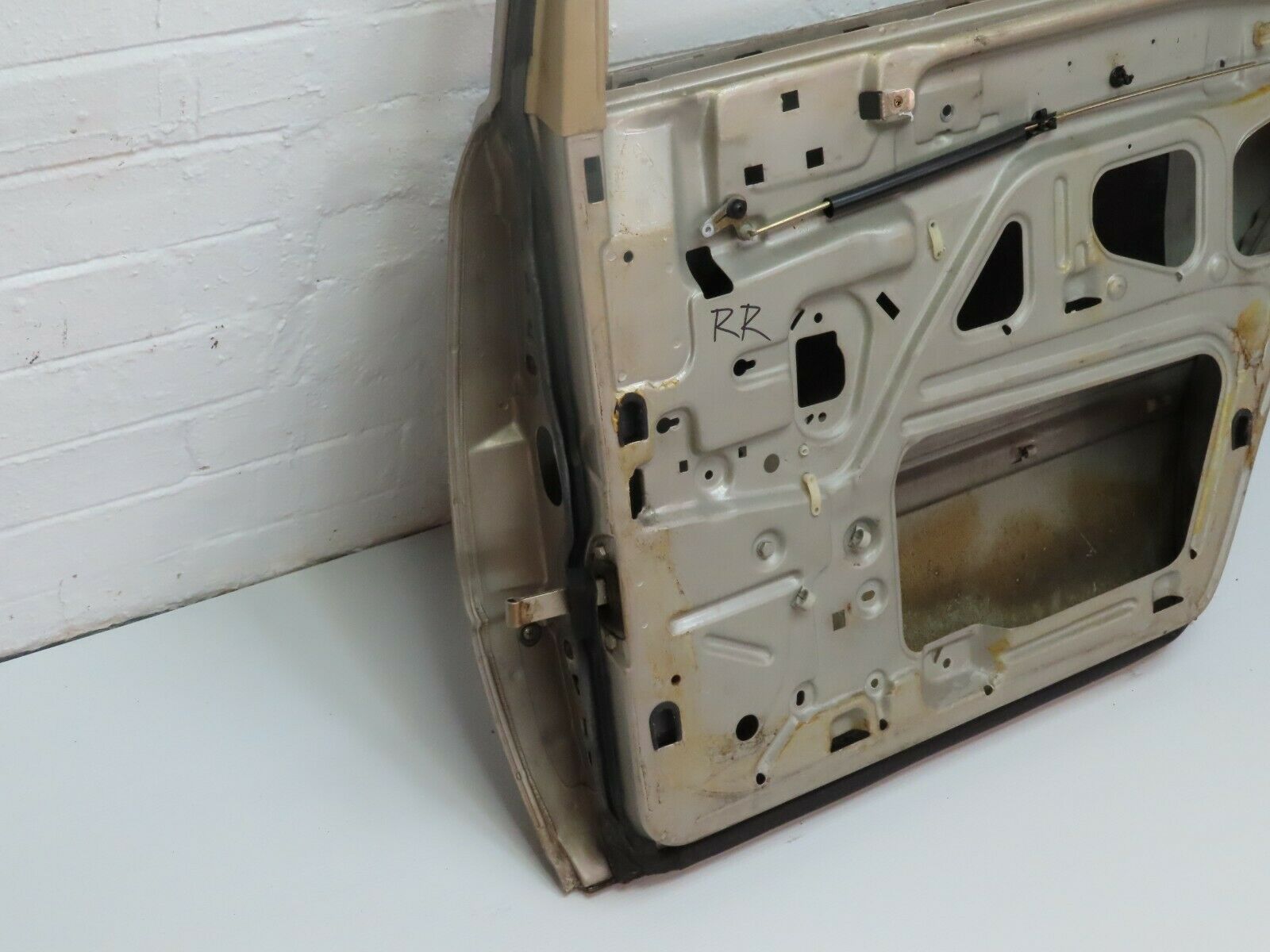 5418 Mercedes-Benz W124 230E Rear Right Door