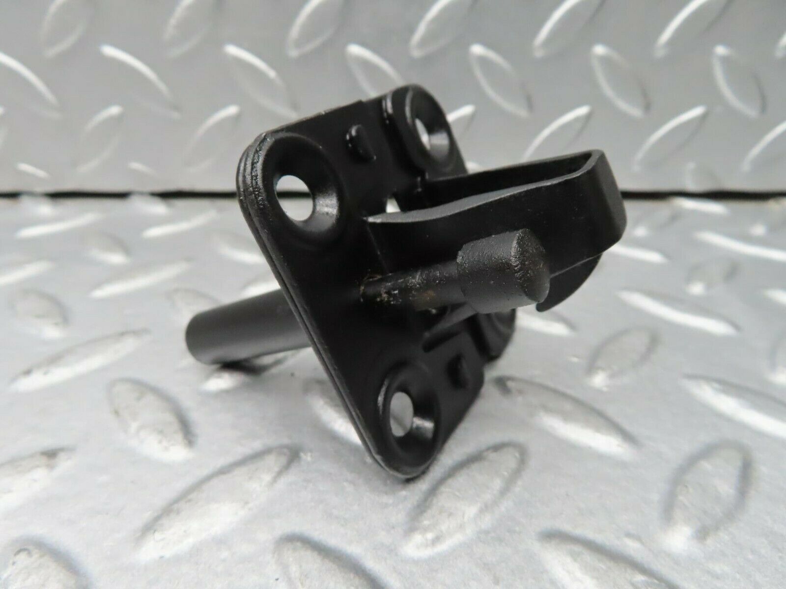 16702 Mercedes-Benz C107 380SLC Bonnet Lock Catch