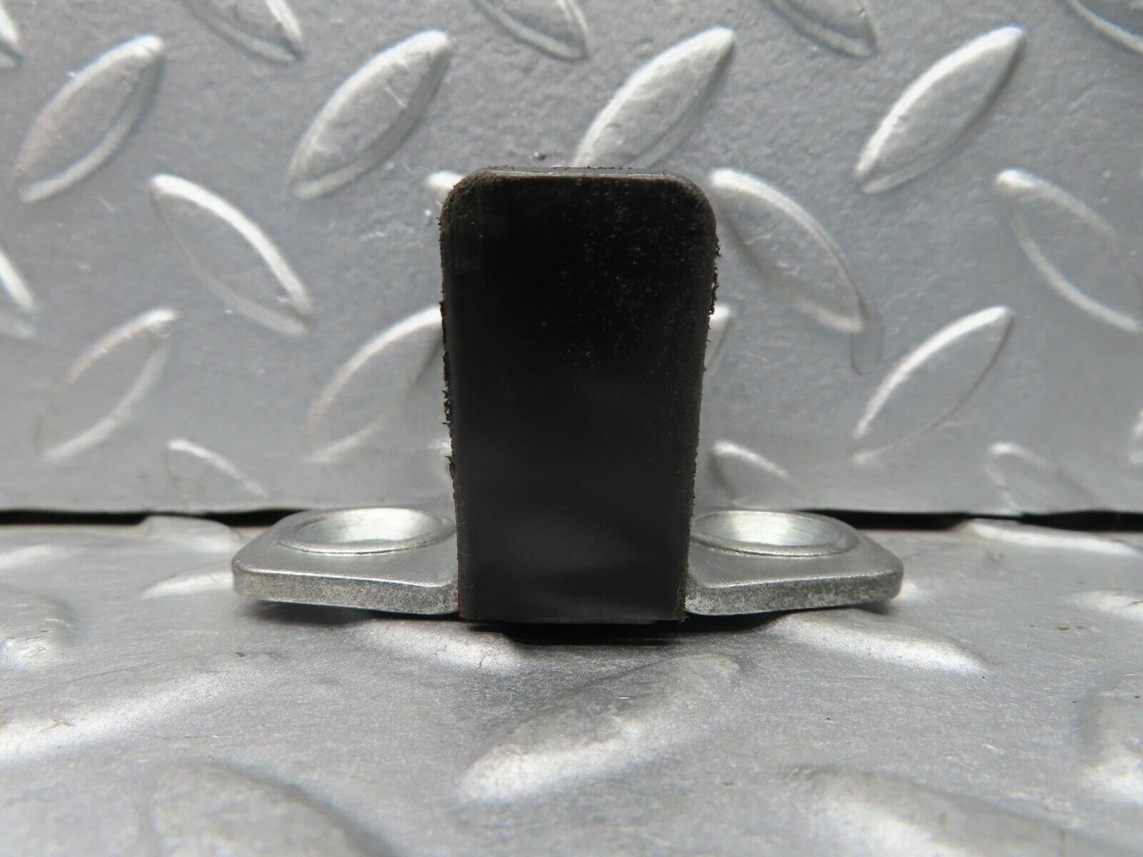 14588 Mercedes-Benz W201 190E Door Lock Latch Right Side