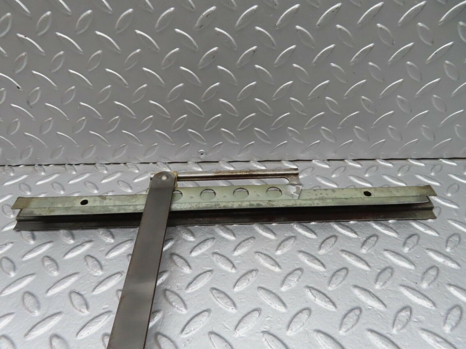 12856 Mercedes-Benz W111 220SE Front Right Manual Window Regulator