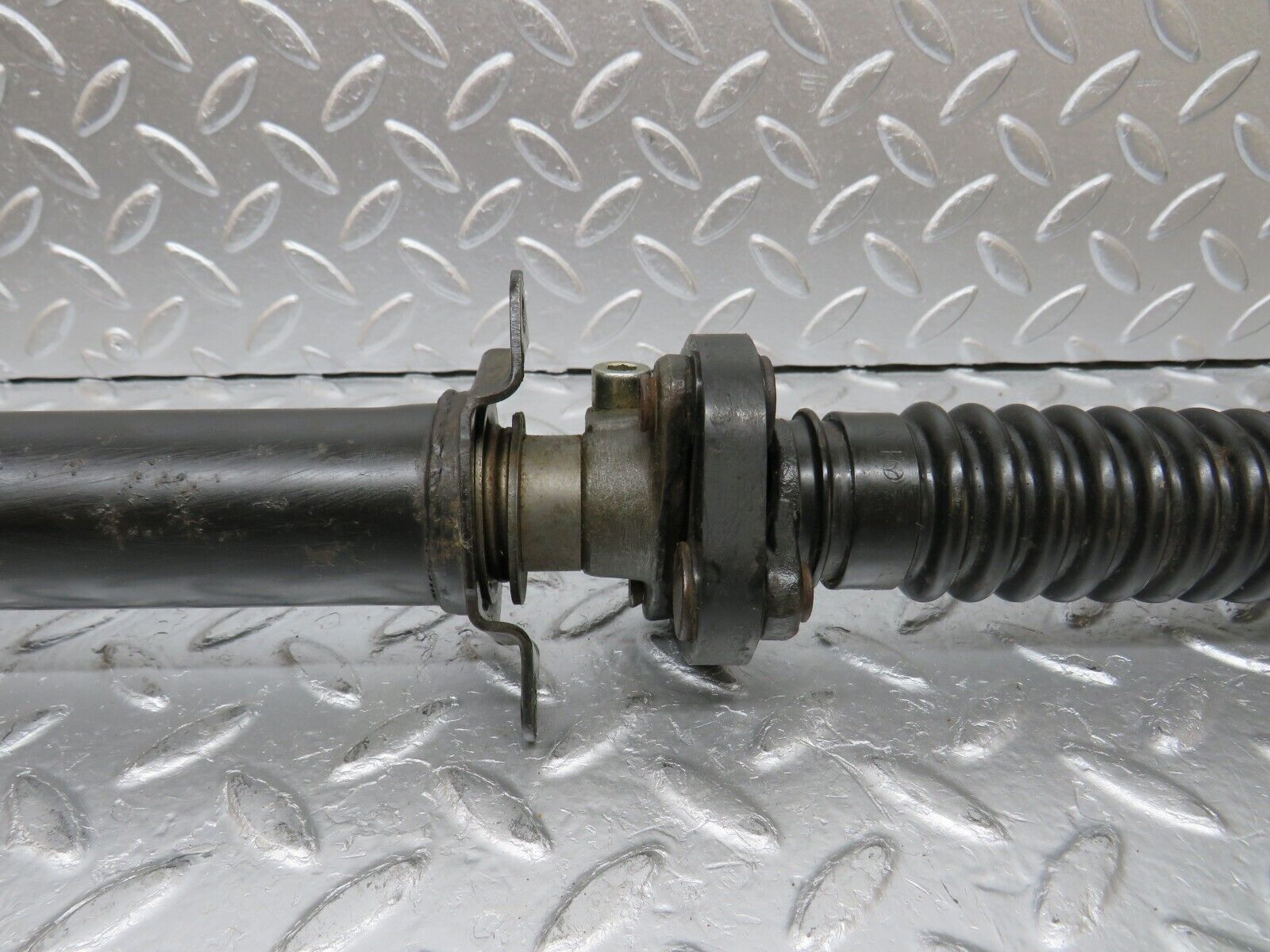 31055 Mercedes-Benz W123 200D Steering Column