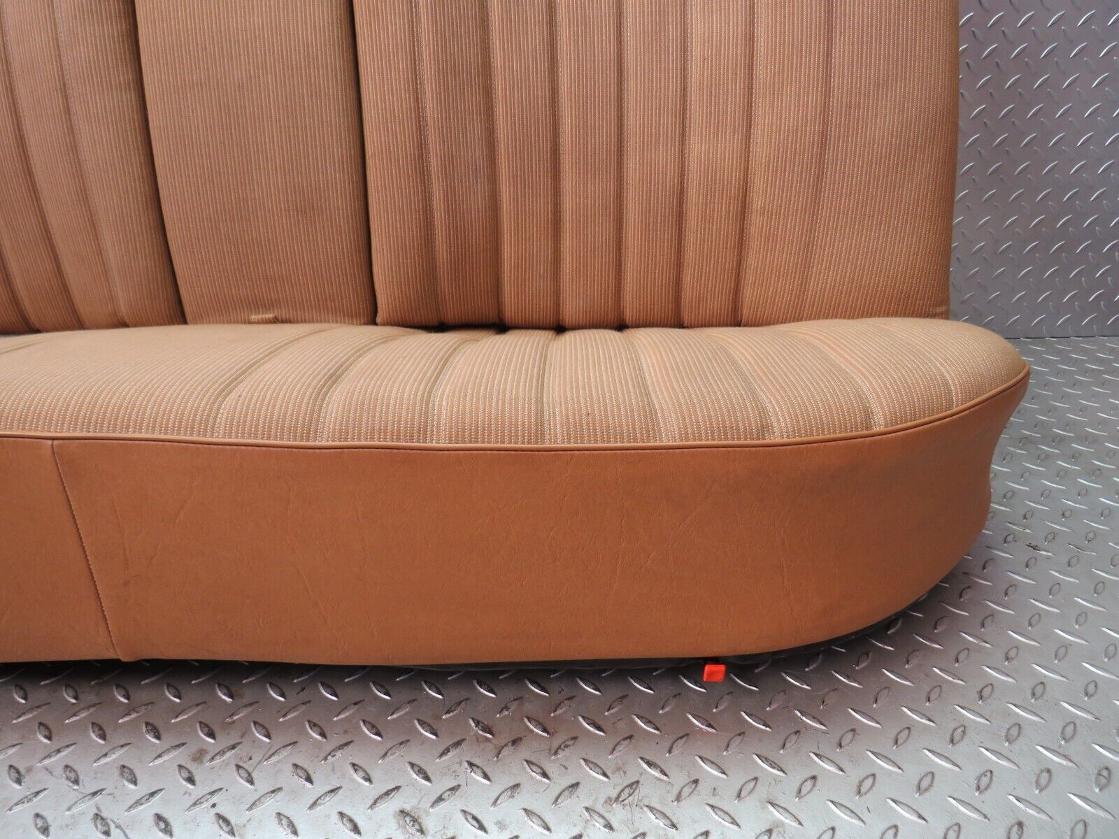 28690 Mercedes-Benz W123 230E Rear Seat Palomino 1239203150 1239202816