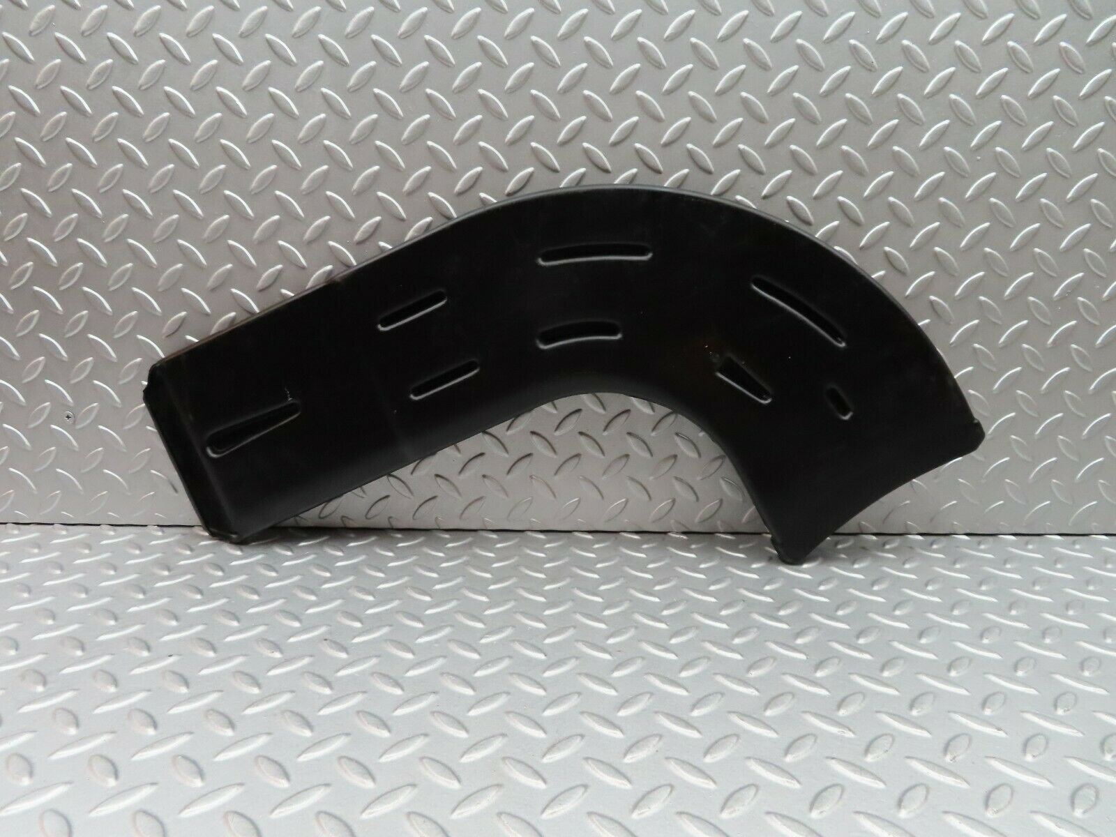 5689 Mercedes-Benz W123 200 Air Duct Vents Right Side 1238311046