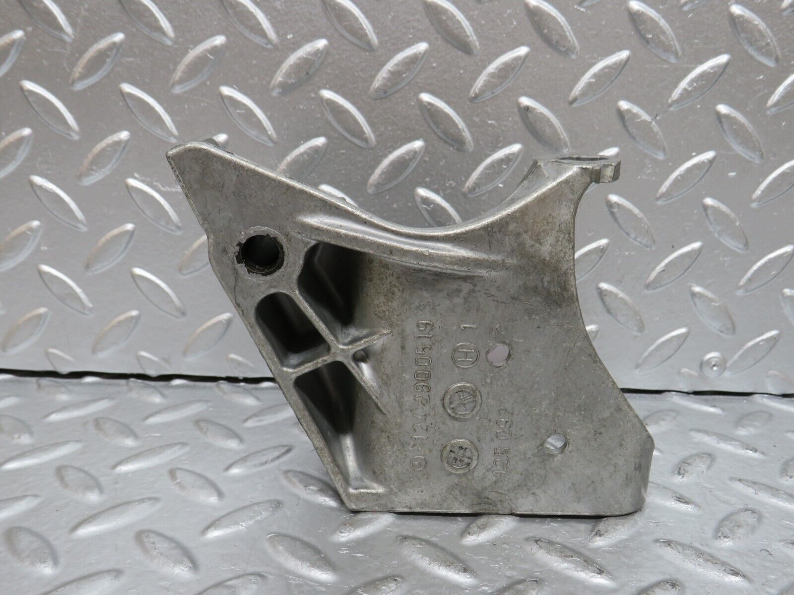 29418 Mercedes-Benz W124 230E Brake Pedal Bracket 1242900519