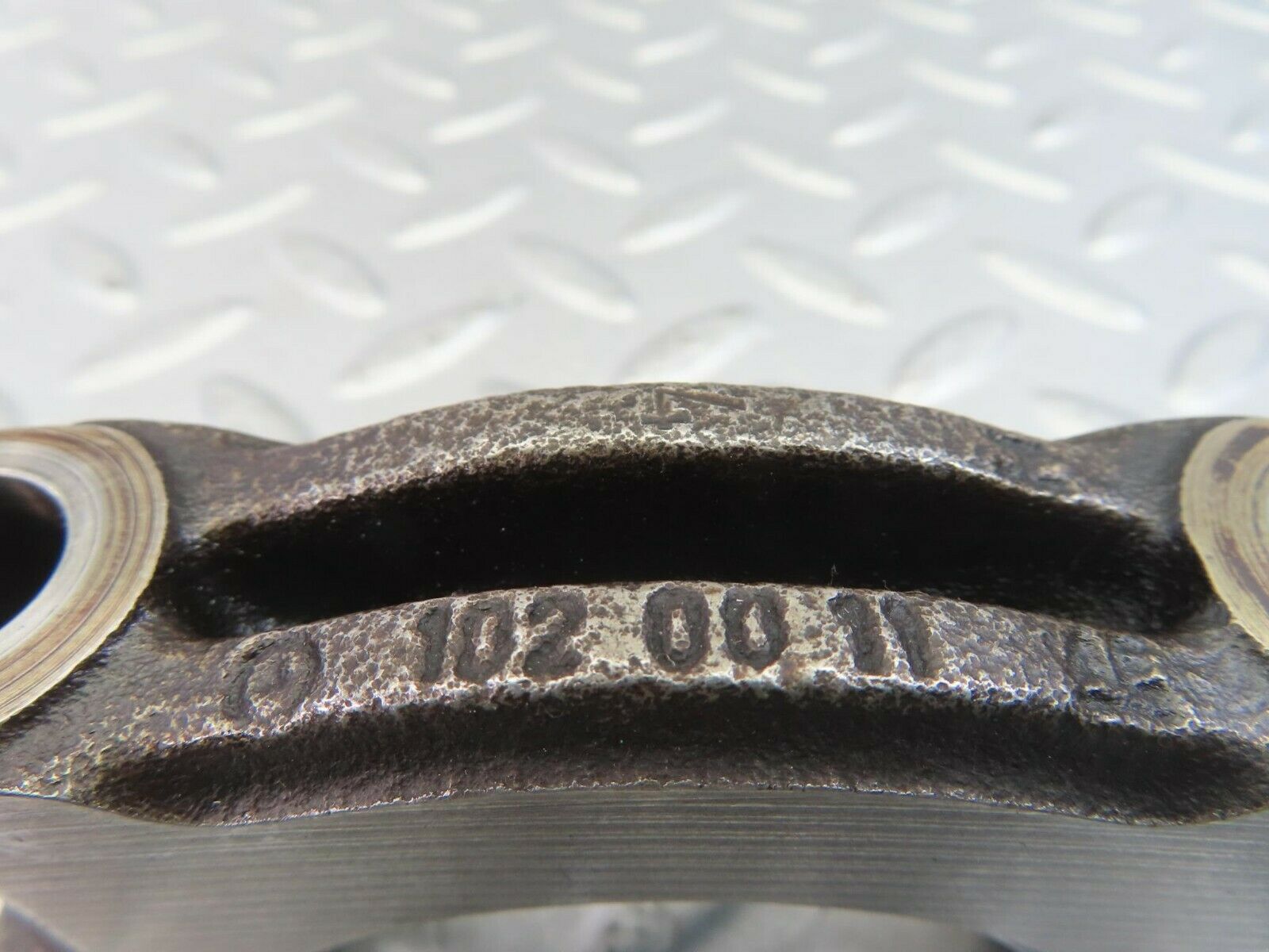 10127 Mercedes-Benz C123 230CE Coupe Crankshaft Bearing Holder Block 1020011