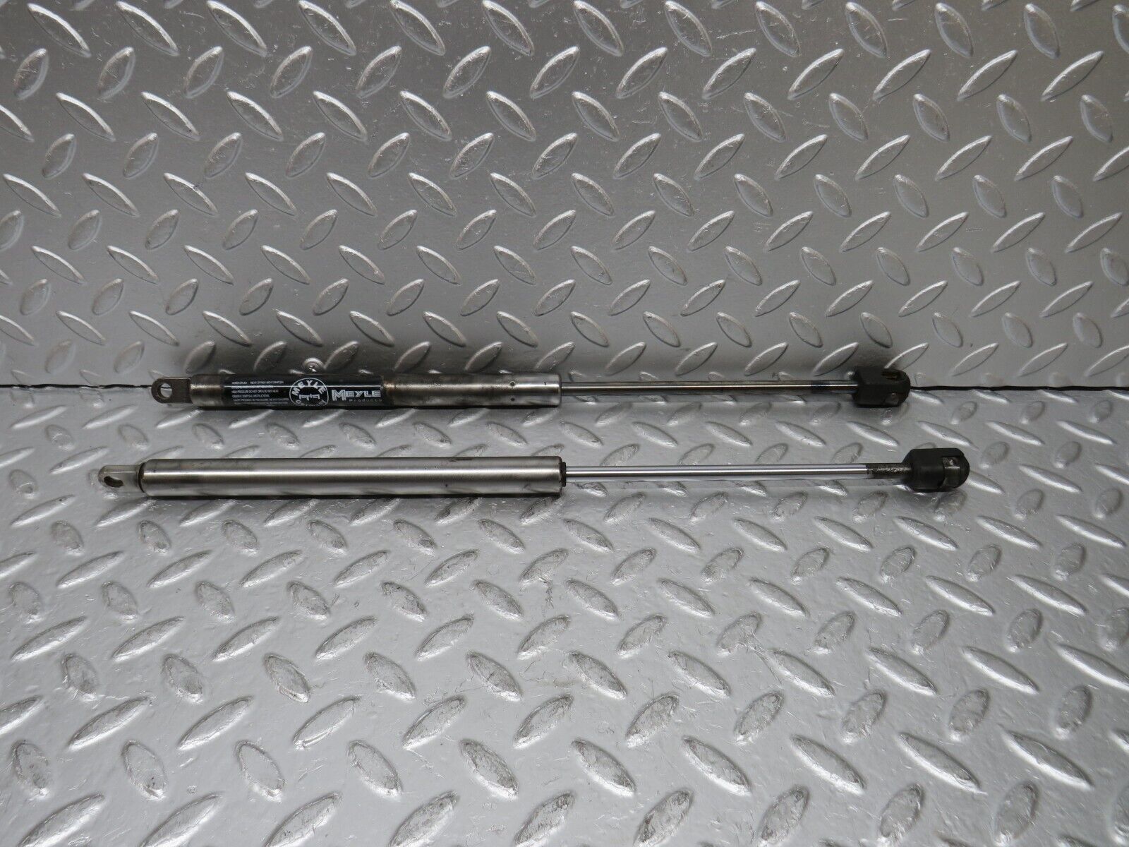 30068 Porsche 924 Bonnet Gas Strut 4401603125 94451135101