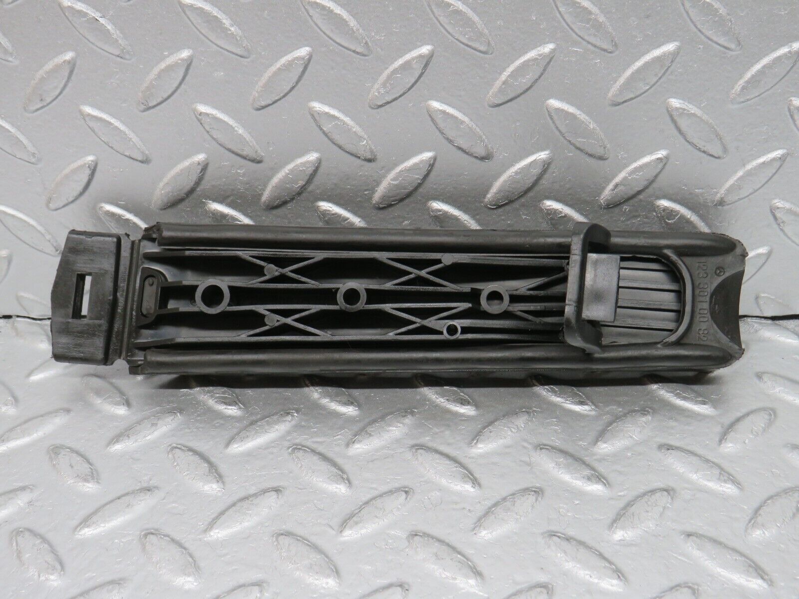 33148 Mercedes-Benz W124 Accelerator Pedal With Rubber 1263000504 1233010082