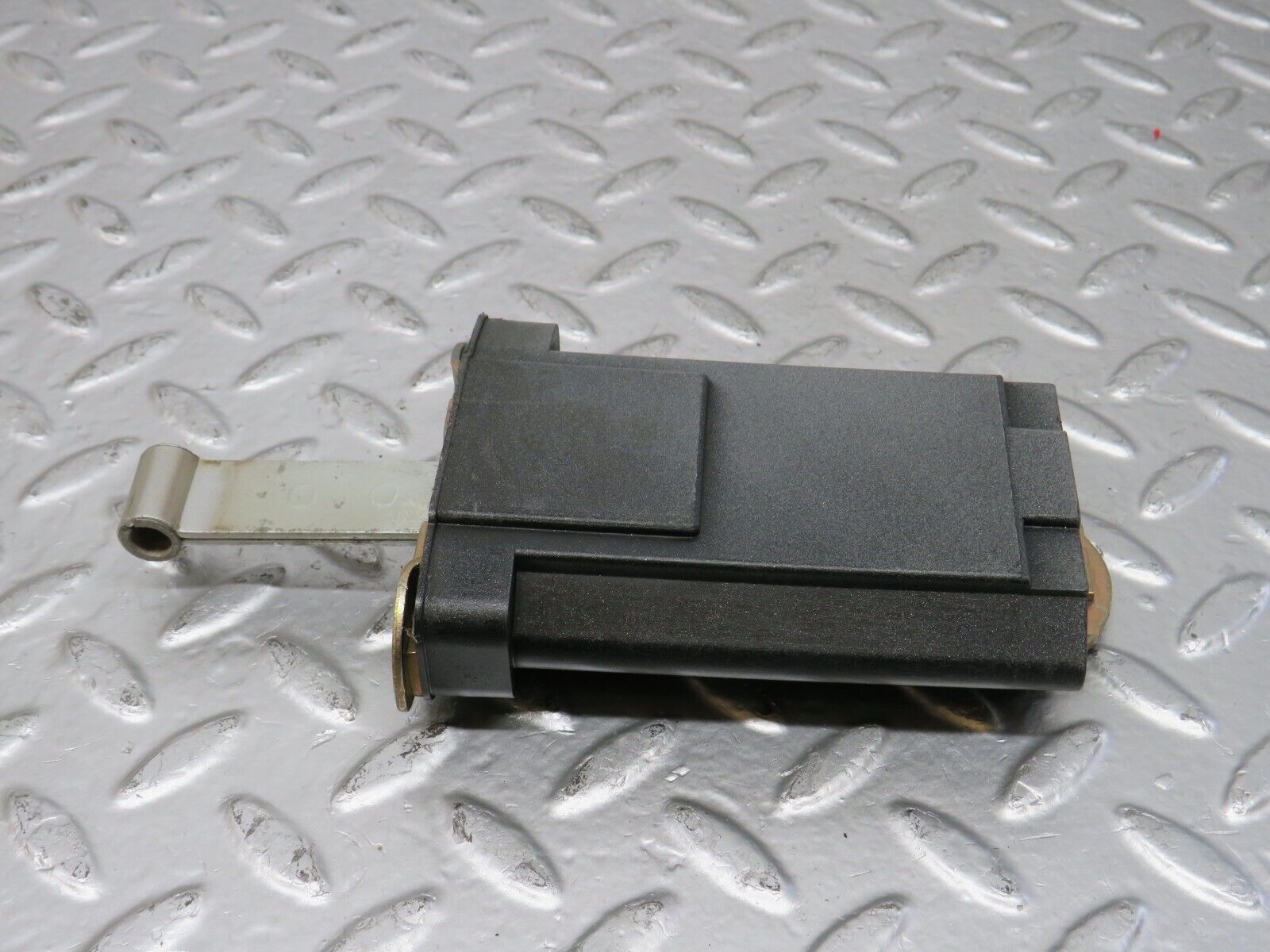 24751 Mercedes-Benz W140 S320 Rear Door Safety Check Strap