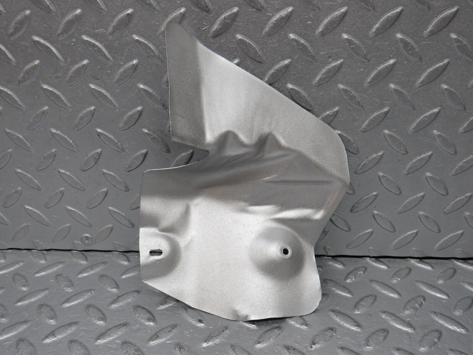 38940 Mercedes-Benz W201 190E 2.6L Exhaust Heat Shield