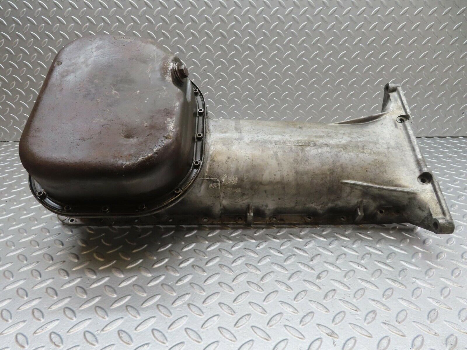 13826 Mercedes-Benz W111 230S Oil Pan Oil Sump 1080140202