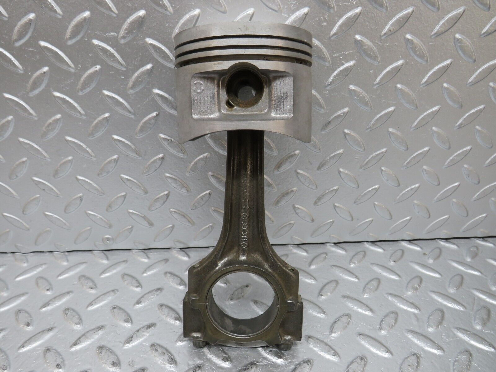 32651 Mercedes-Benz S124 300TE Wagon Piston With Connecting Rod 88.485mm 10205