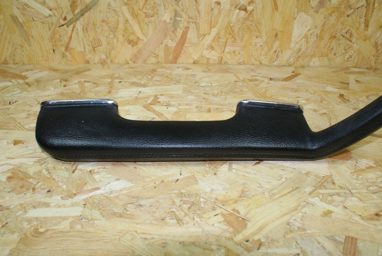 2201 Mercedes-Benz W123 280E Left Side Inner Door Handle Black