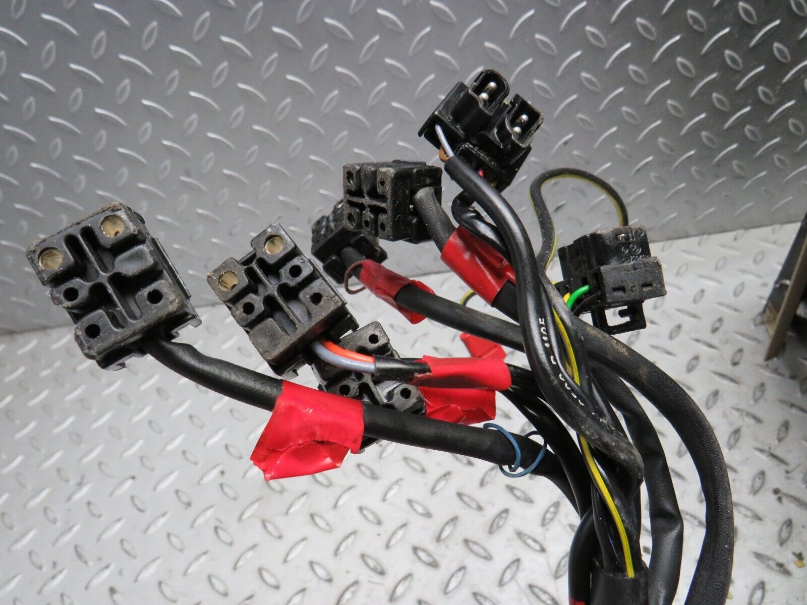 38320 Mercedes-Benz R129 280SL Coupe Electric Front Left Seat Beige