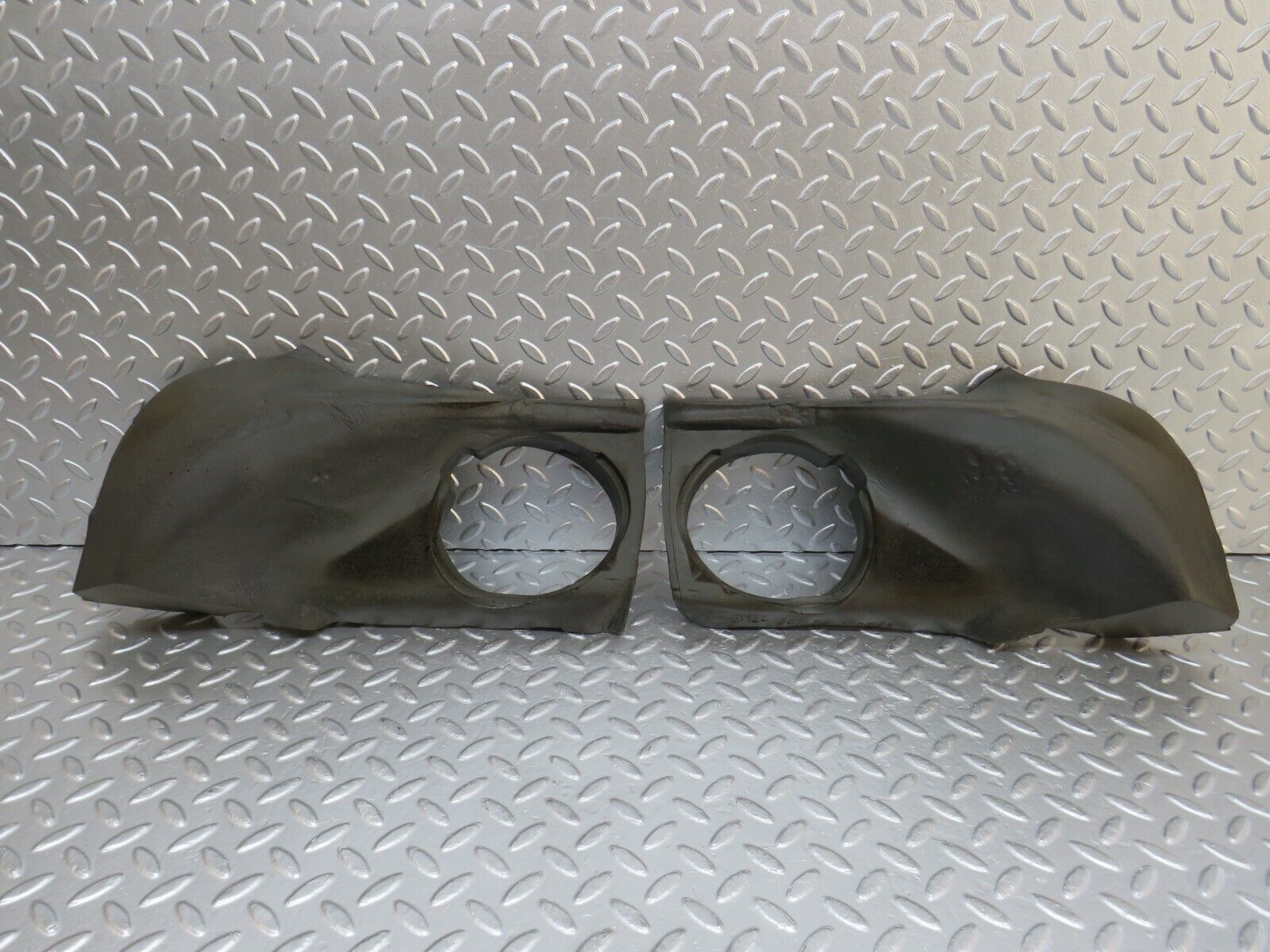 29264 Mercedes-Benz W124 230E Parcel Shelf Speaker Insulation 1246820410