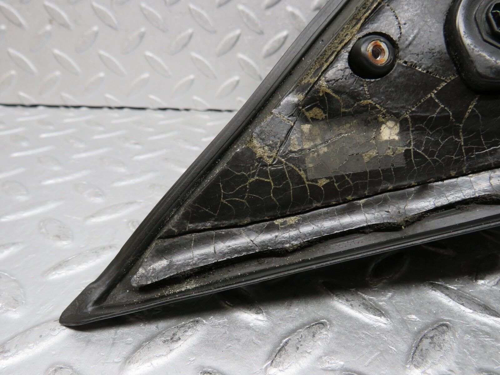 37848 Mercedes-Benz A124 320E Cabriolet Electric Wing Mirror Left 1248110114