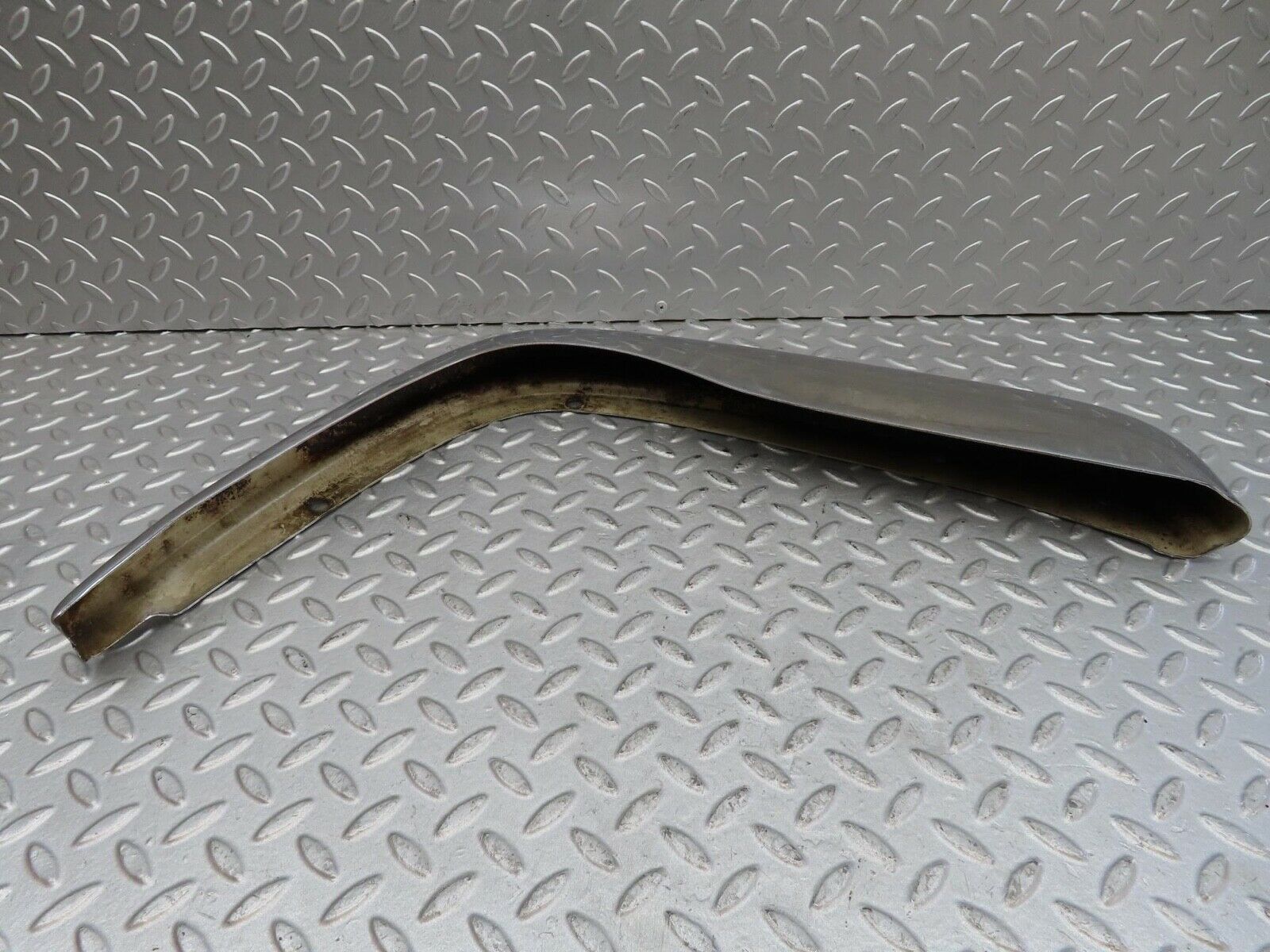 12601 Mercedes-Benz W108 Front Right Upper Bumper Corner