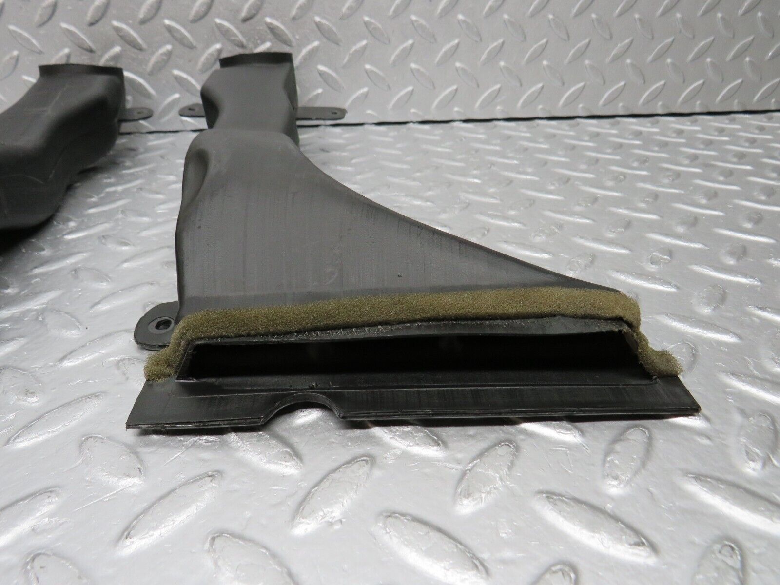 38300 Mercedes-Benz R129 280SL Coupe Front Air Vent Duct Pair 1298300344 1298300444