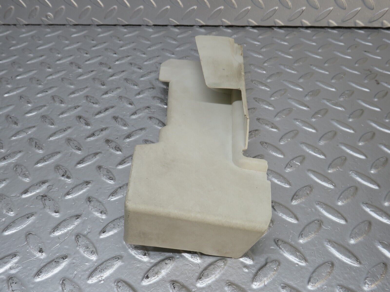 33901 Mercedes-Benz W124 260E Front Door Lock Cover 1247230308