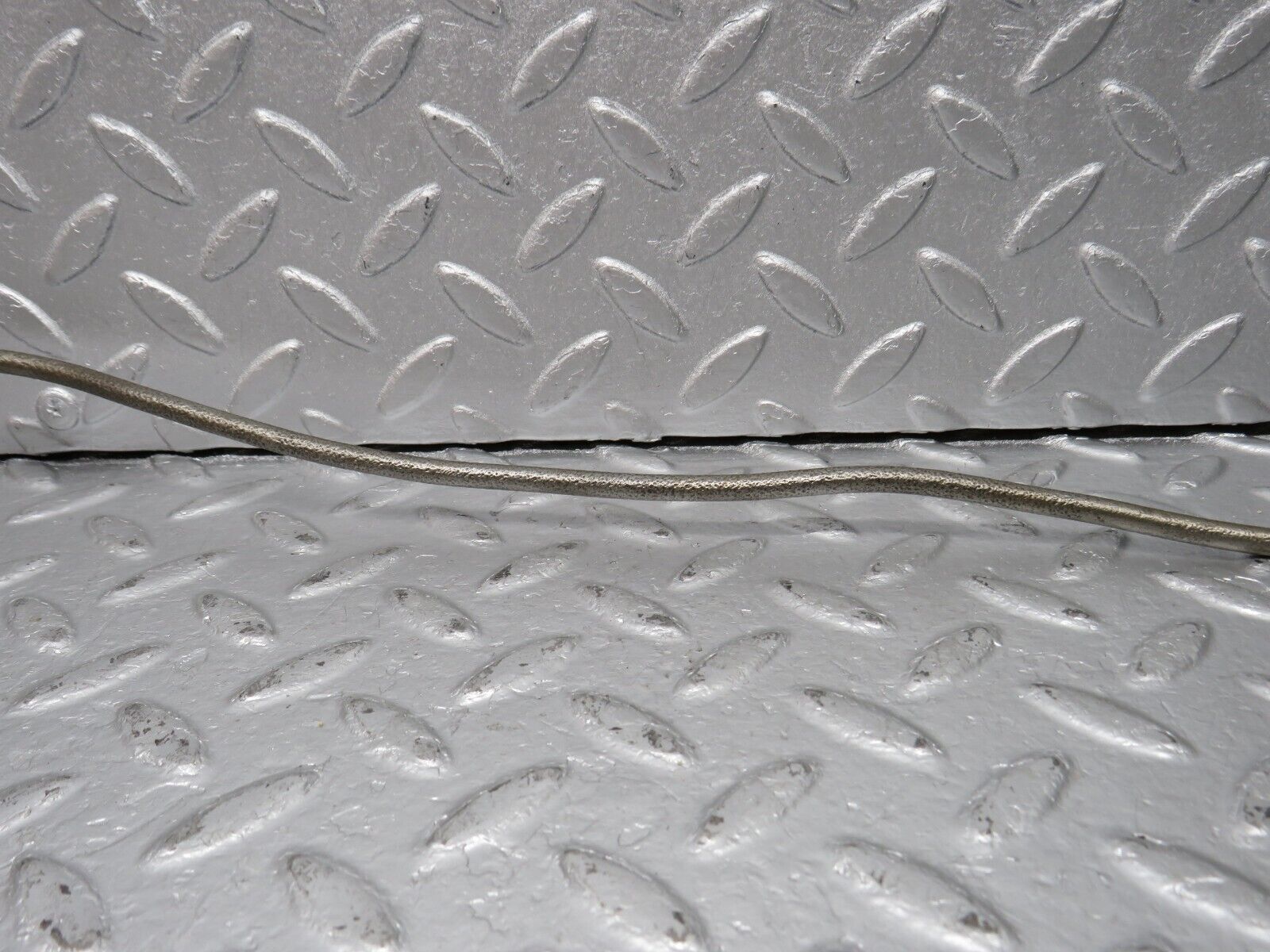 40482 Mercedes-Benz W110 230 Oil Line Pipe