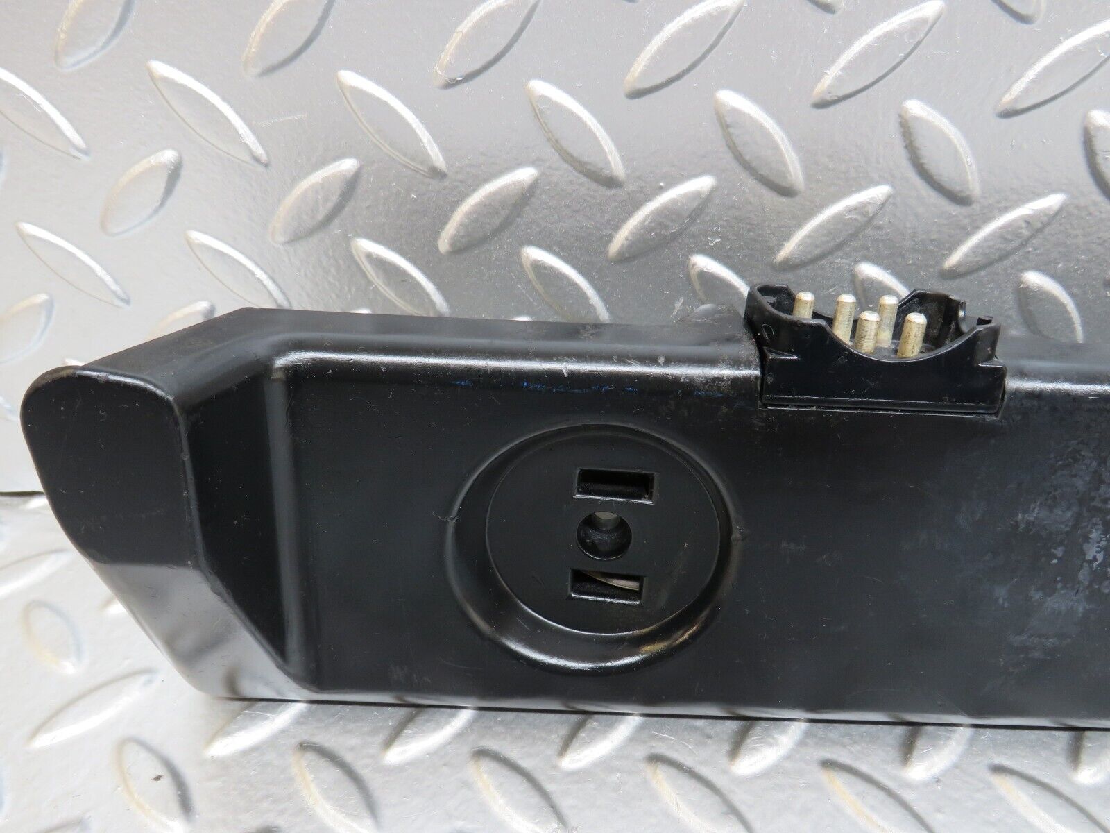 25424 Mercedes-Benz W123 200 Tail Light Bulb Holder Left