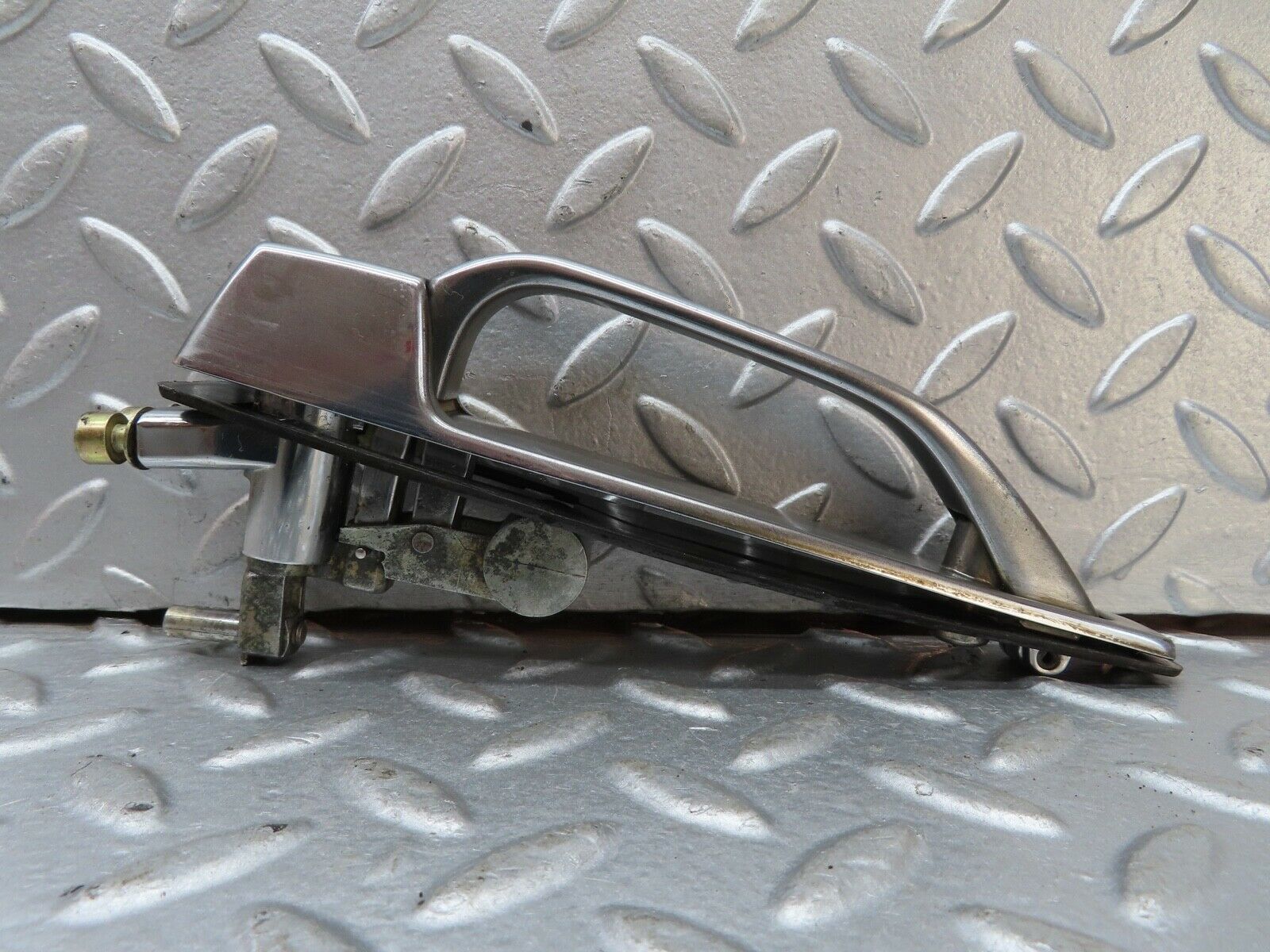 18794 Mercedes-Benz W116 Rear Exterior Chrome Door Handle 1167600059