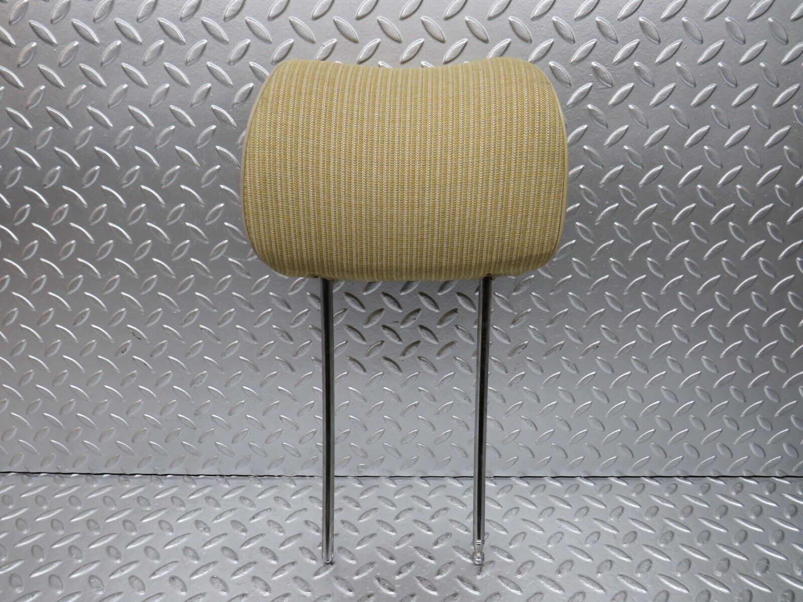 29802 Mercedes-Benz W123 230E Front Seat Headrest