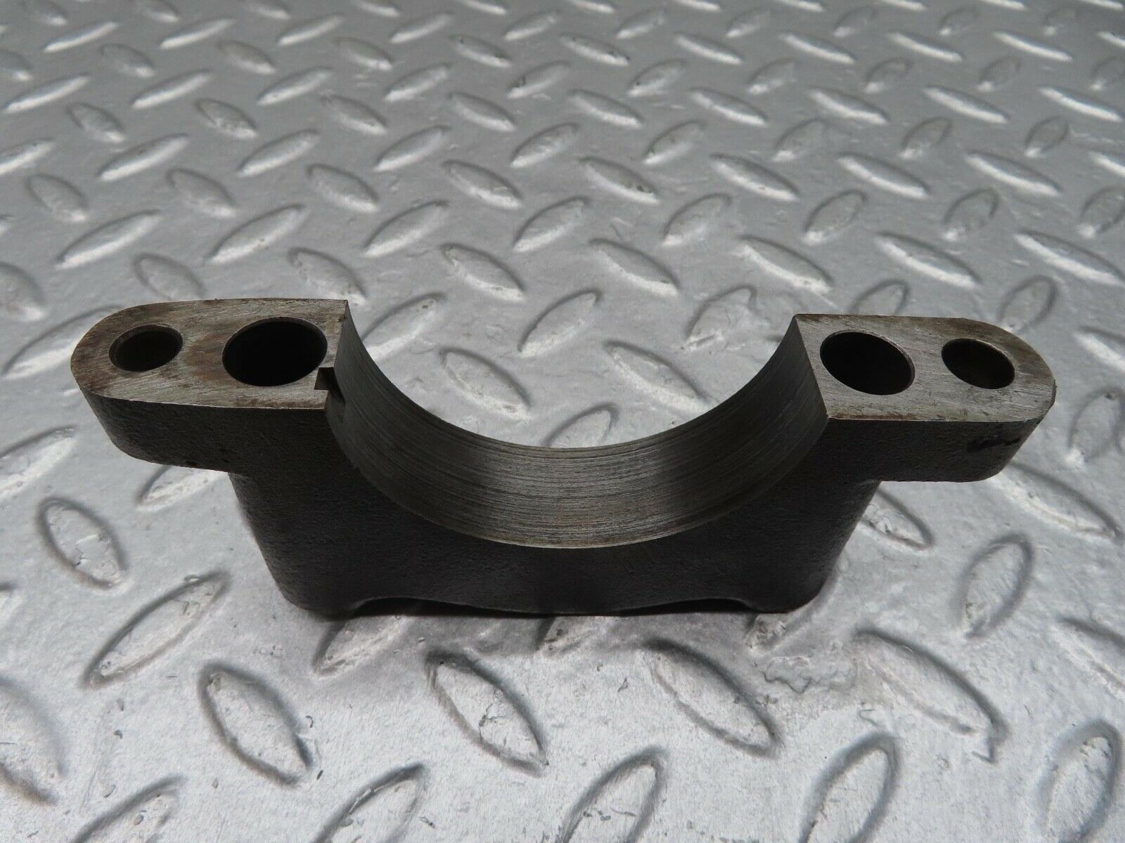 12874 Mercedes-Benz W111 220SE Crankshaft Bearing Holder Block 1800110011