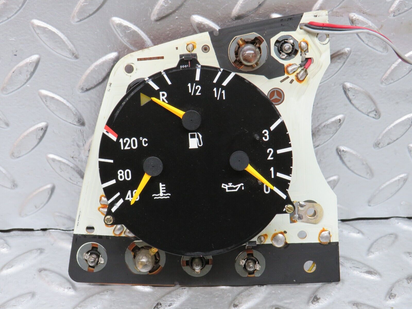 28511 Mercedes-Benz S123 240D Wagon Instrument Cluster Fuel Temp Oil Gauge