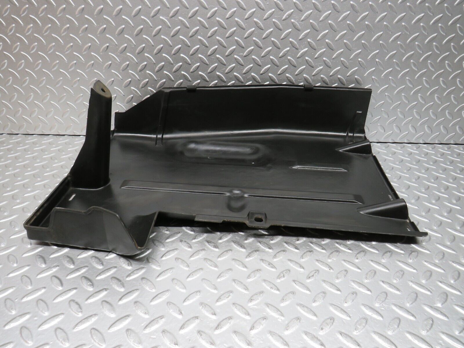 31289 Mercedes-Benz S124 220TE Wagon Fuel Pump Cover 1244780637