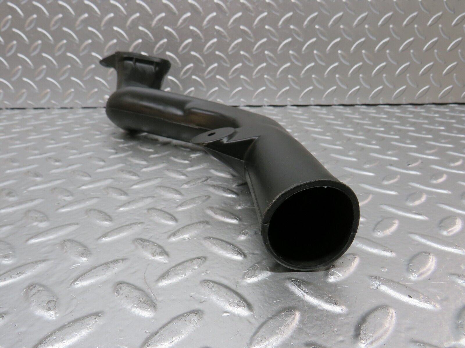 25004 Mercedes-Benz W140 S320 Engine Bay Water Drain 1408327894