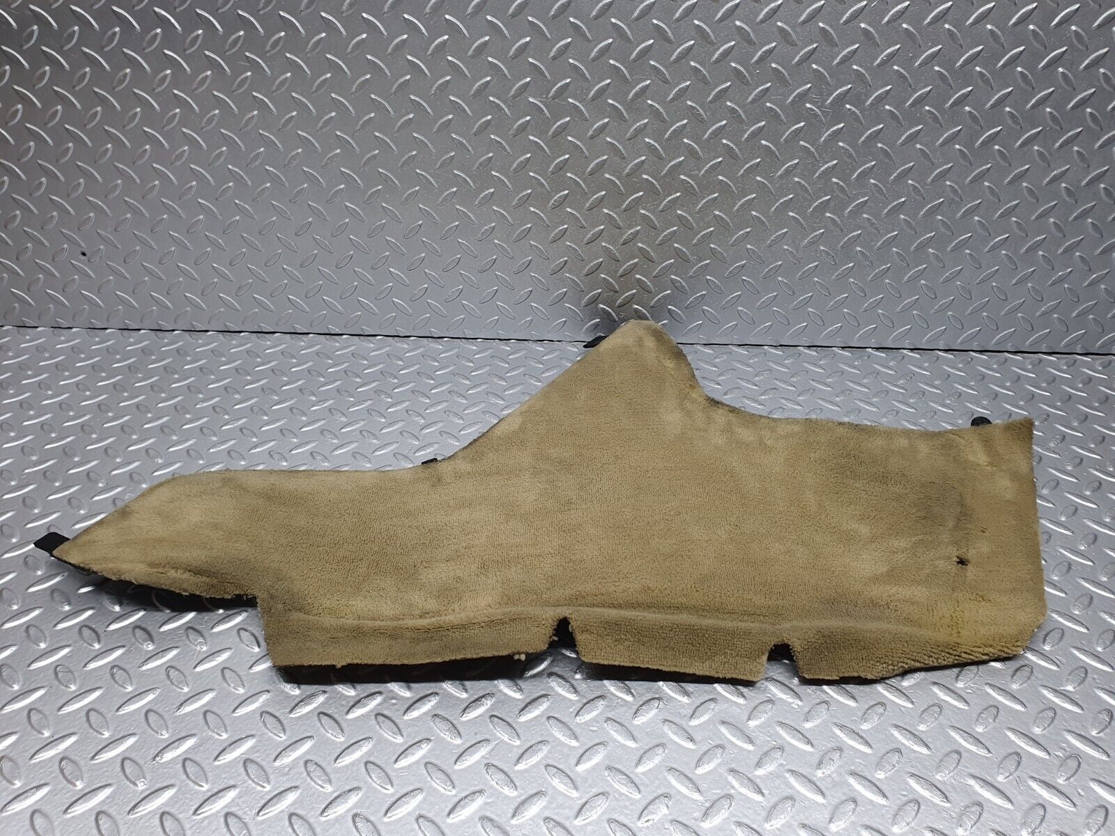 41064 Mercedes-Benz W126 300SE Centre Console Carpet Right Beige 1266831225