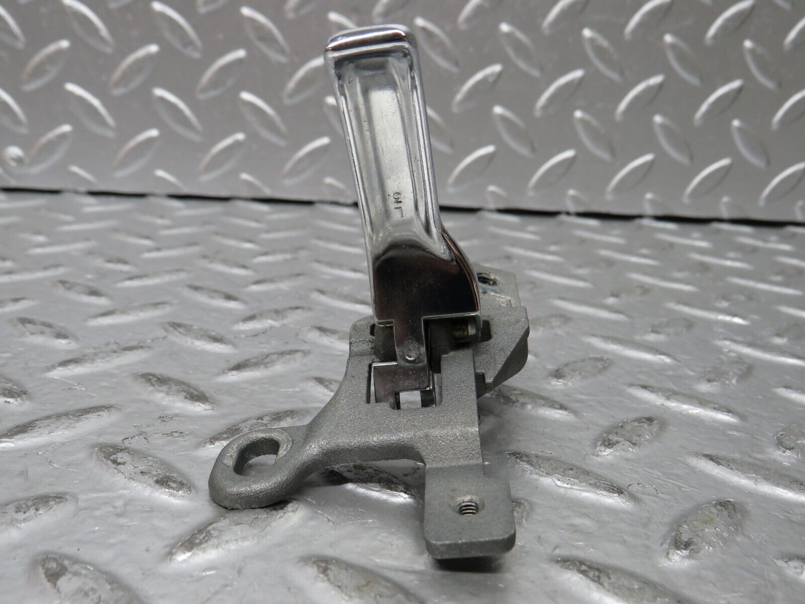 27919 Mercedes-Benz W123 280E Door Opener Door Handle Rear Left 1237600161